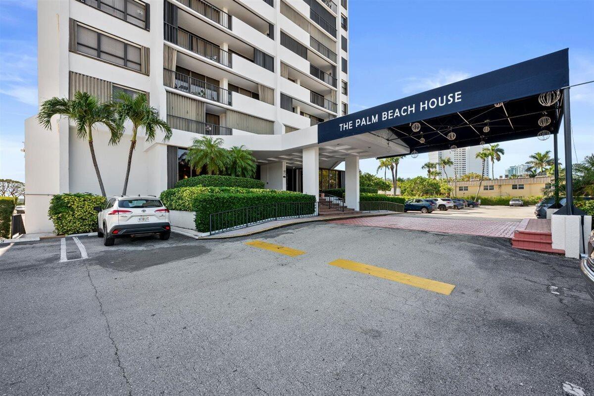 PALM BEACH HOUSE CONDO - Residential