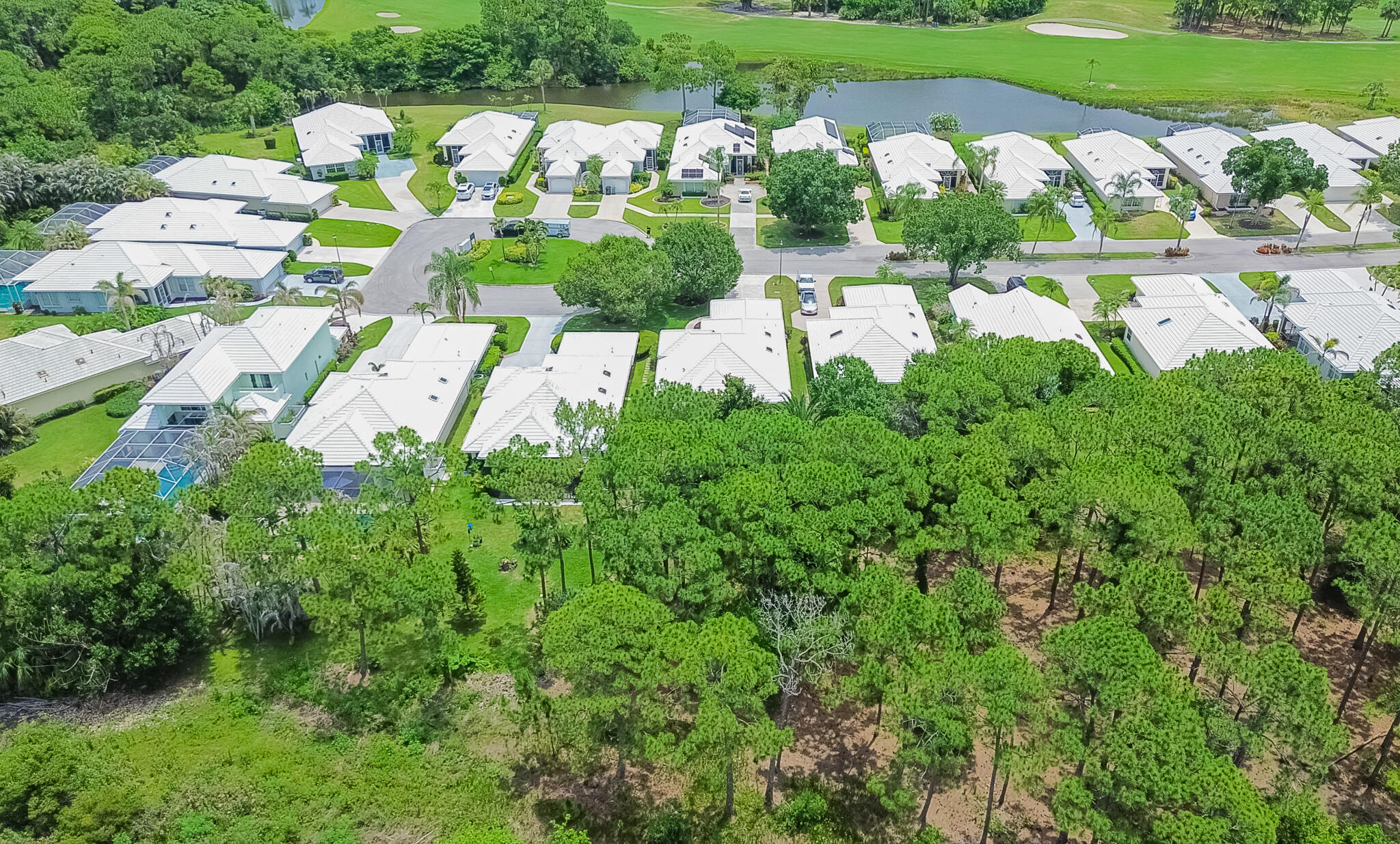 FAIRWAY ISLE - Residential