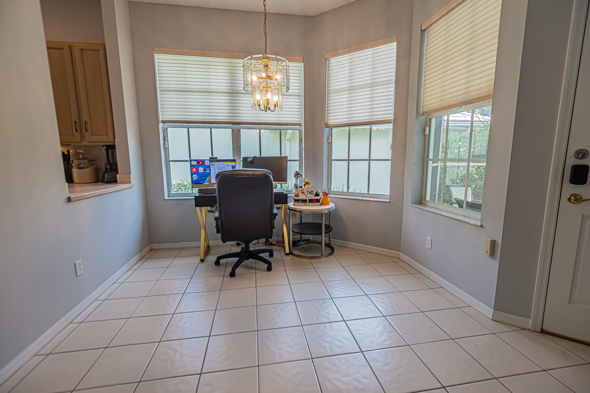 FAIRWAY ISLE - Residential