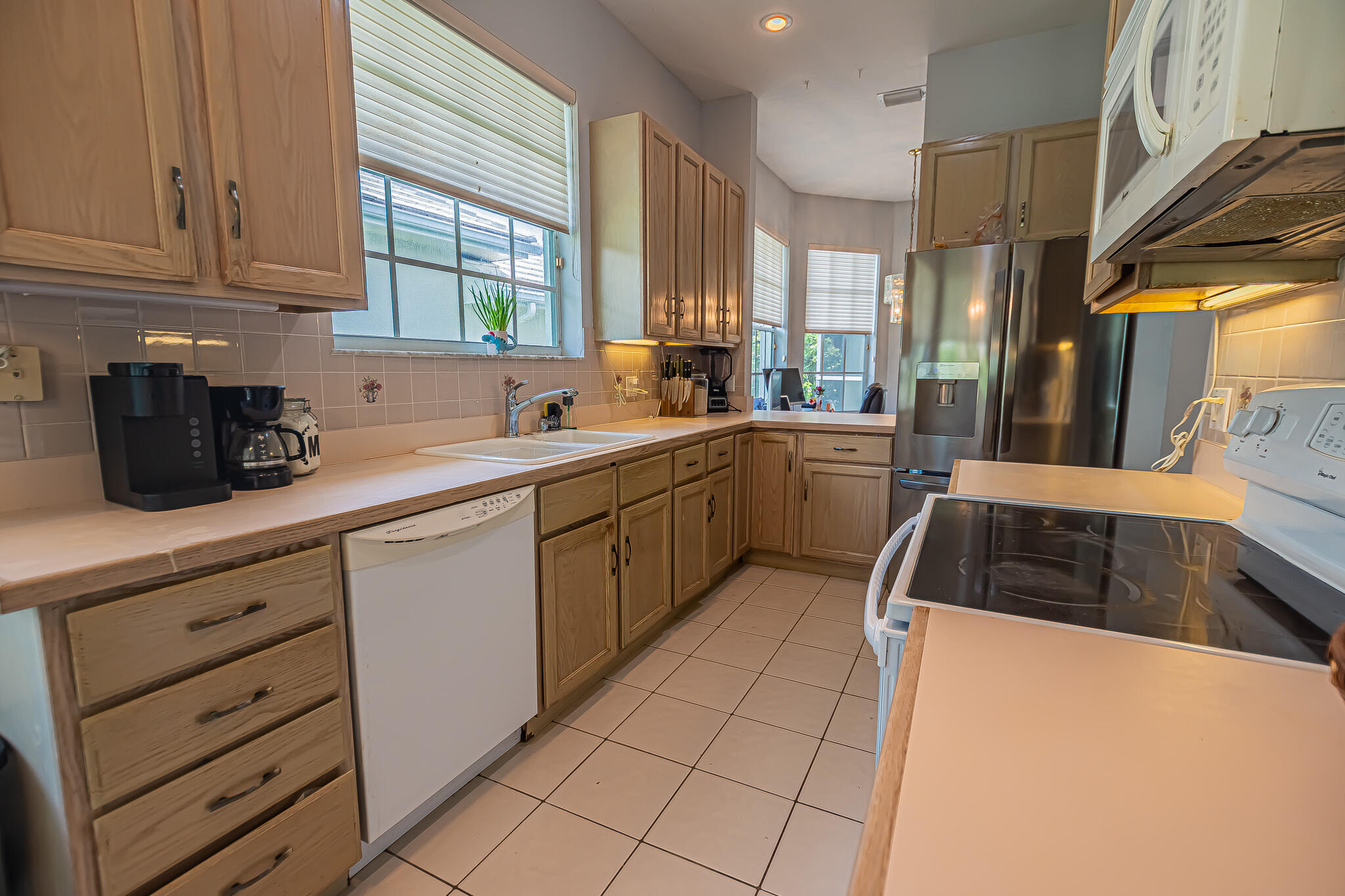 FAIRWAY ISLE - Residential