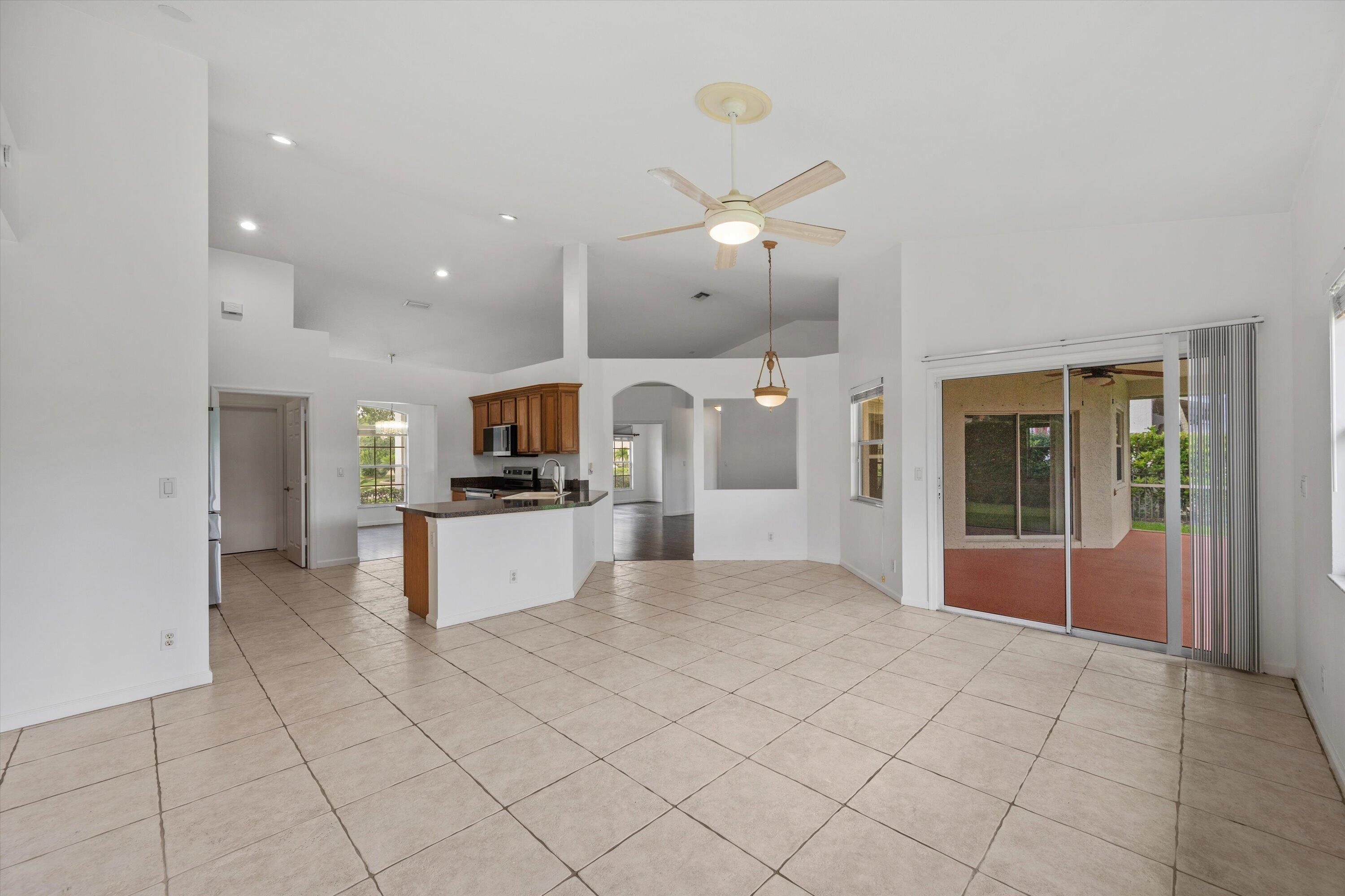 ESTATES OF ROYAL PALM BEACH 5 - Residential Lease