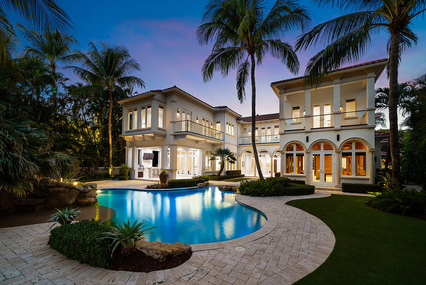 ROYAL PALM YACHT & COUNTRY CLUB - Residential