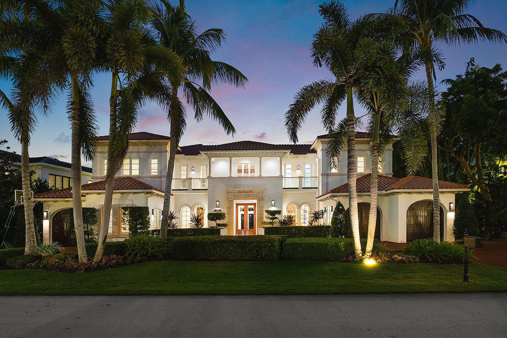 ROYAL PALM YACHT & COUNTRY CLUB - Residential