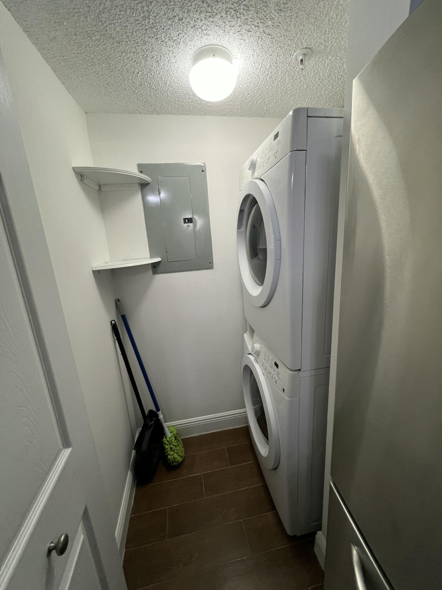 ROYAL GRAND CONDO - Residential