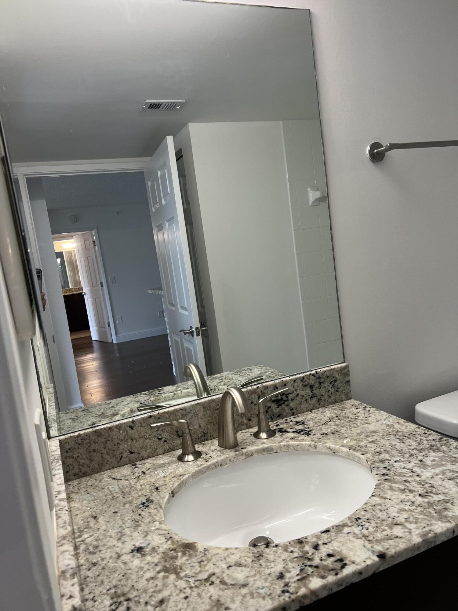 ROYAL GRAND CONDO - Residential