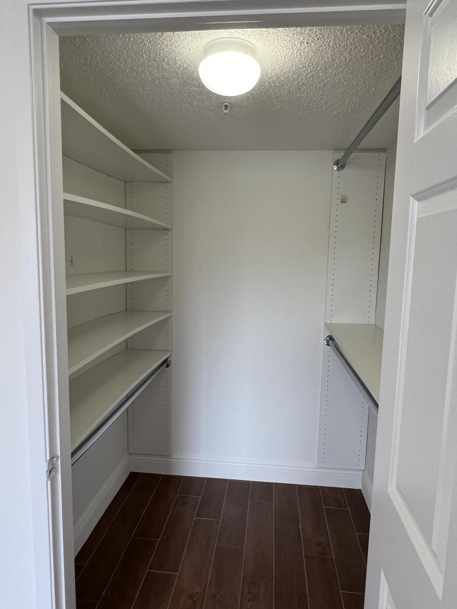 ROYAL GRAND CONDO - Residential