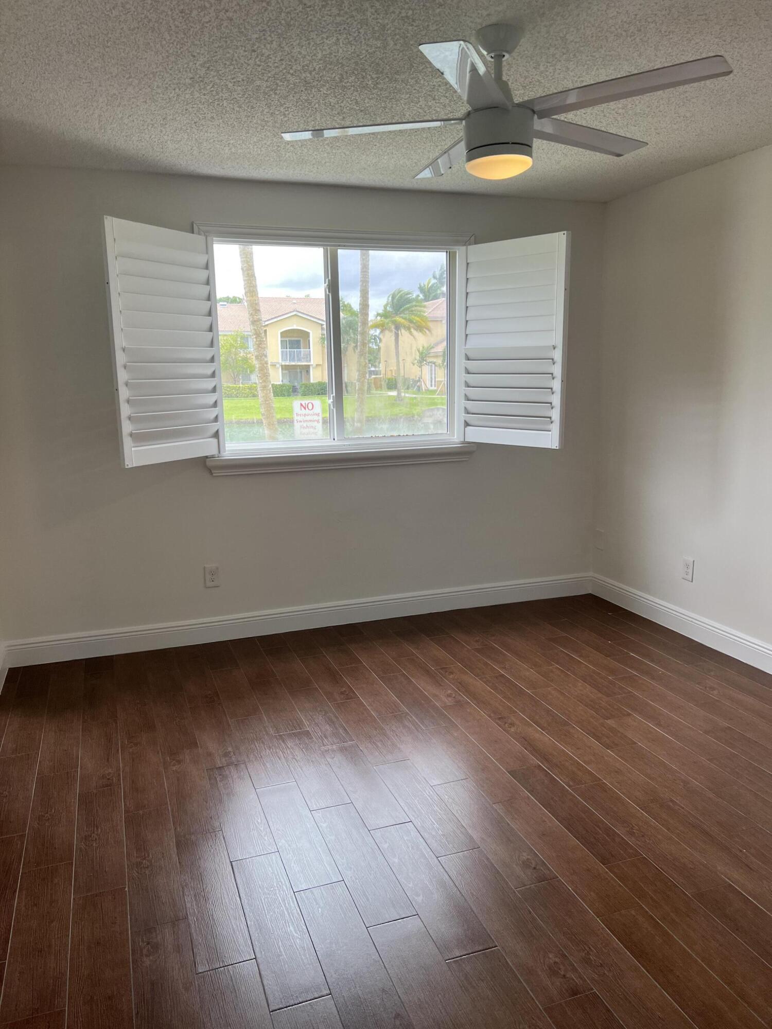 ROYAL GRAND CONDO - Residential