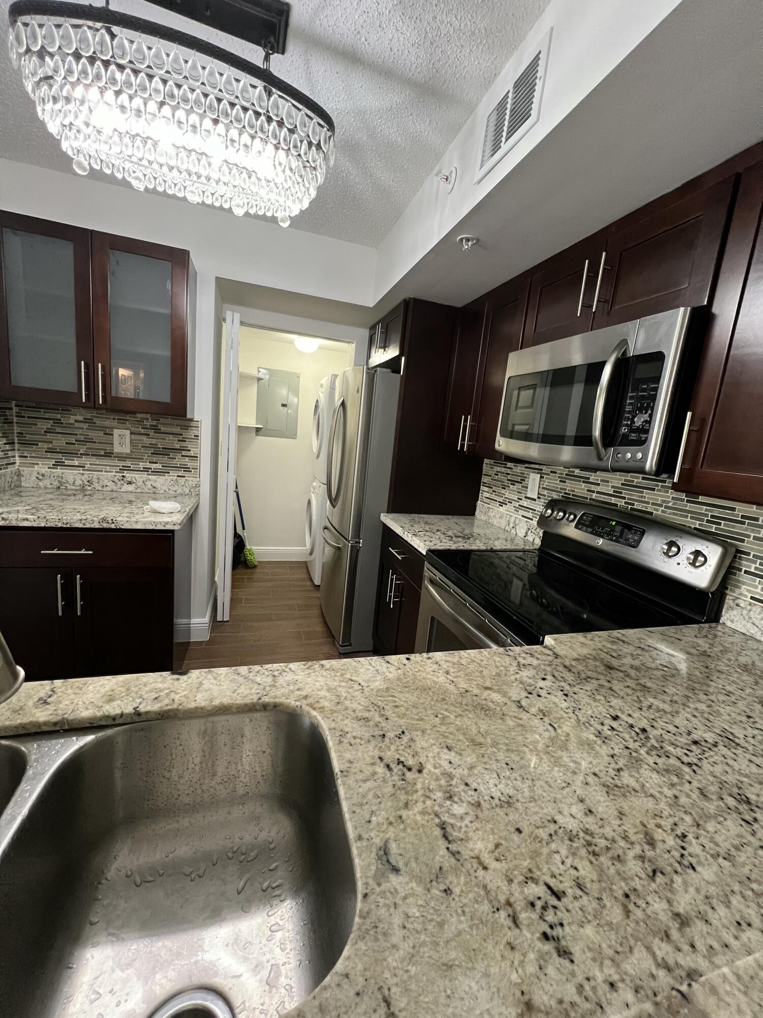 ROYAL GRAND CONDO - Residential