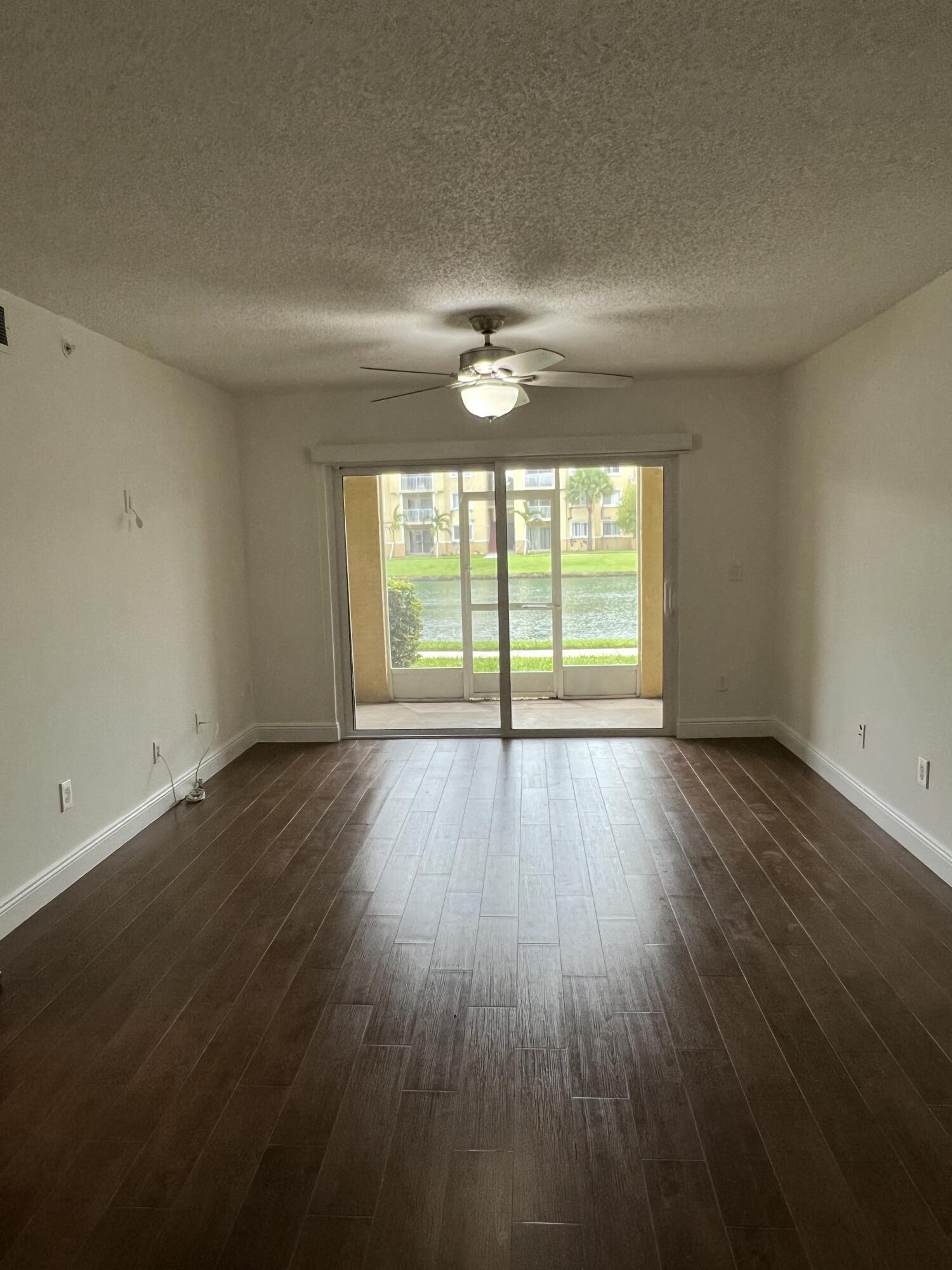 ROYAL GRAND CONDO - Residential