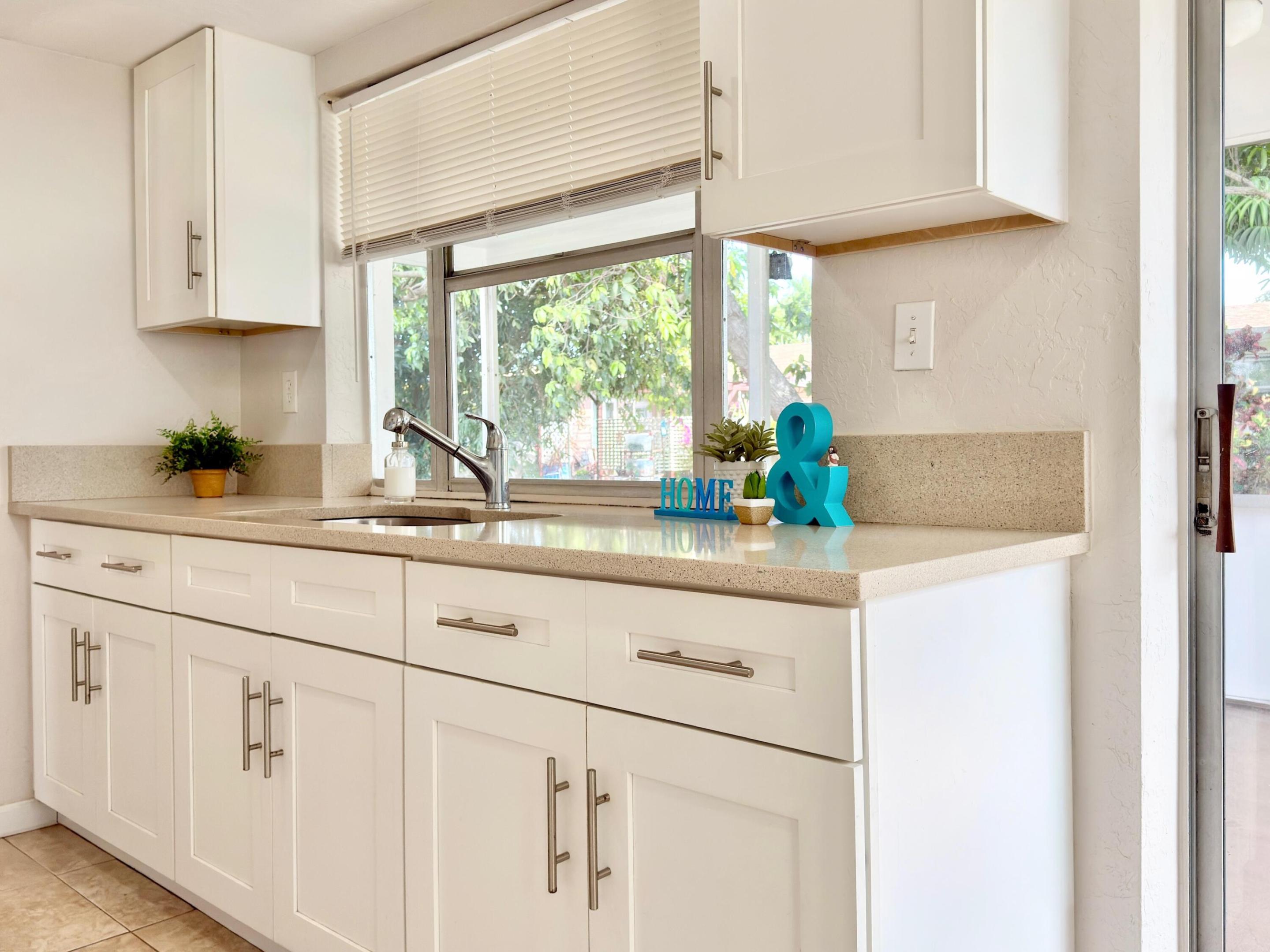 MAINLANDS OF TAMARAC LAKES - Residential Lease
