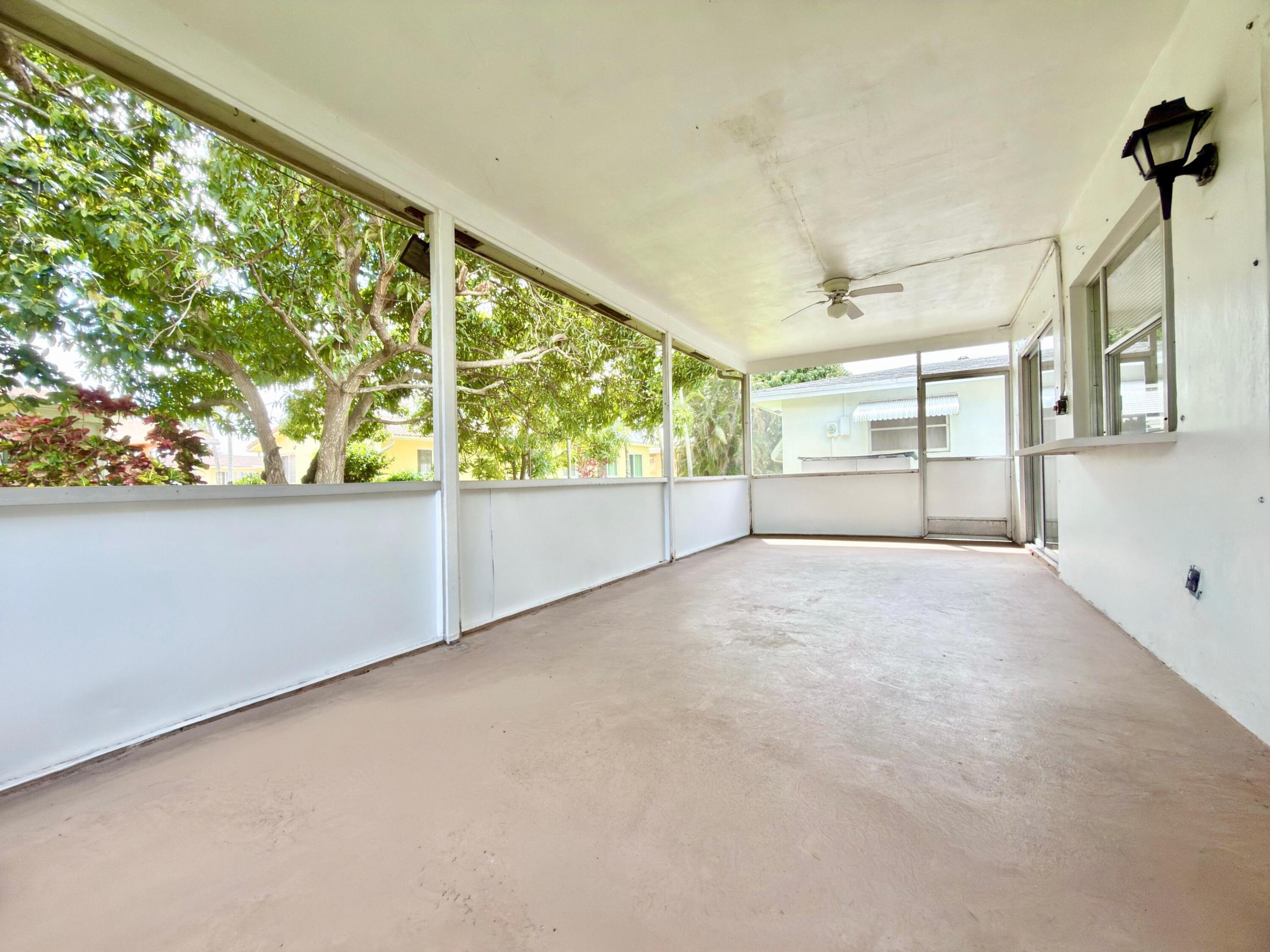 MAINLANDS OF TAMARAC LAKES - Residential Lease