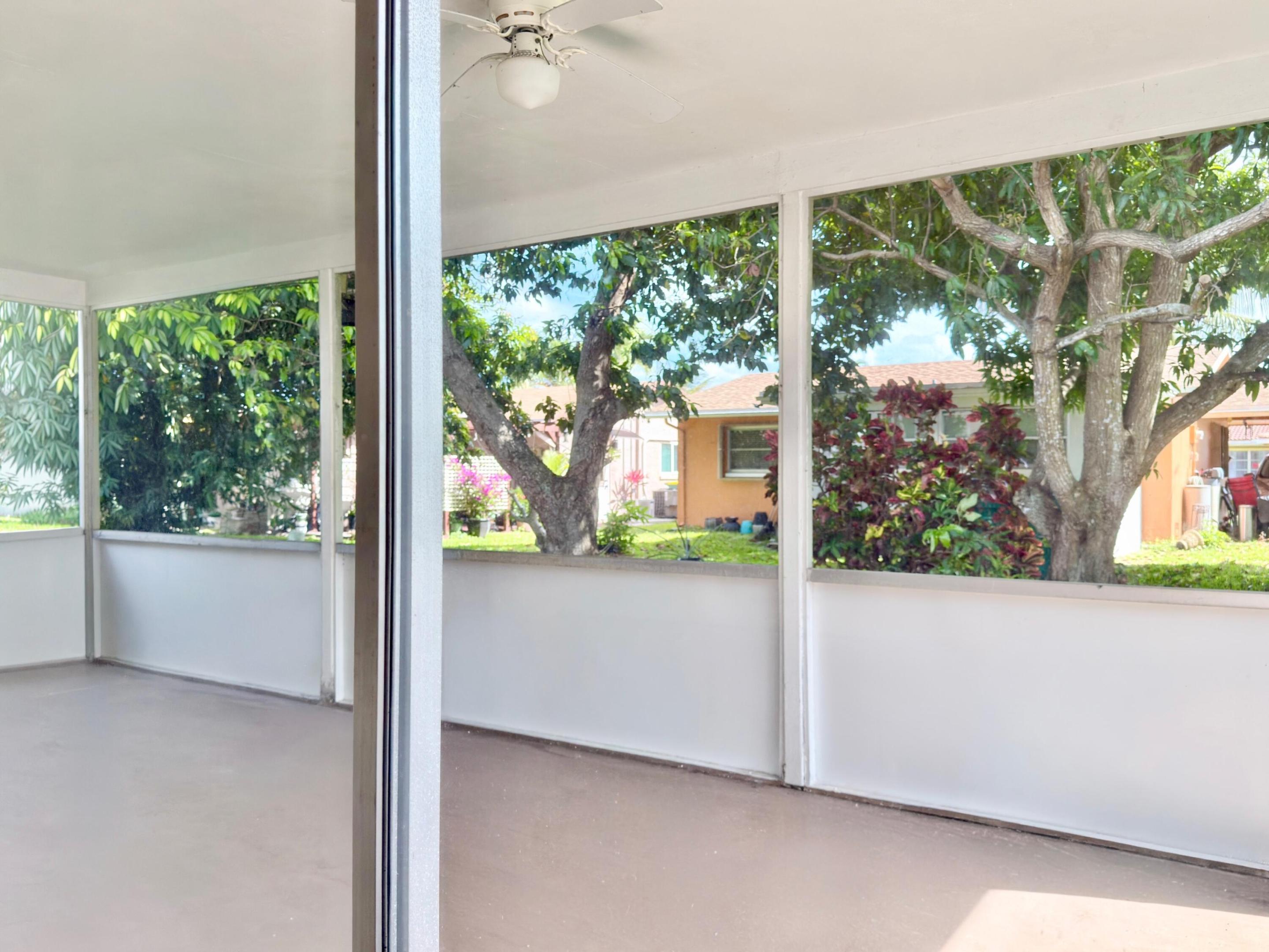 MAINLANDS OF TAMARAC LAKES - Residential Lease