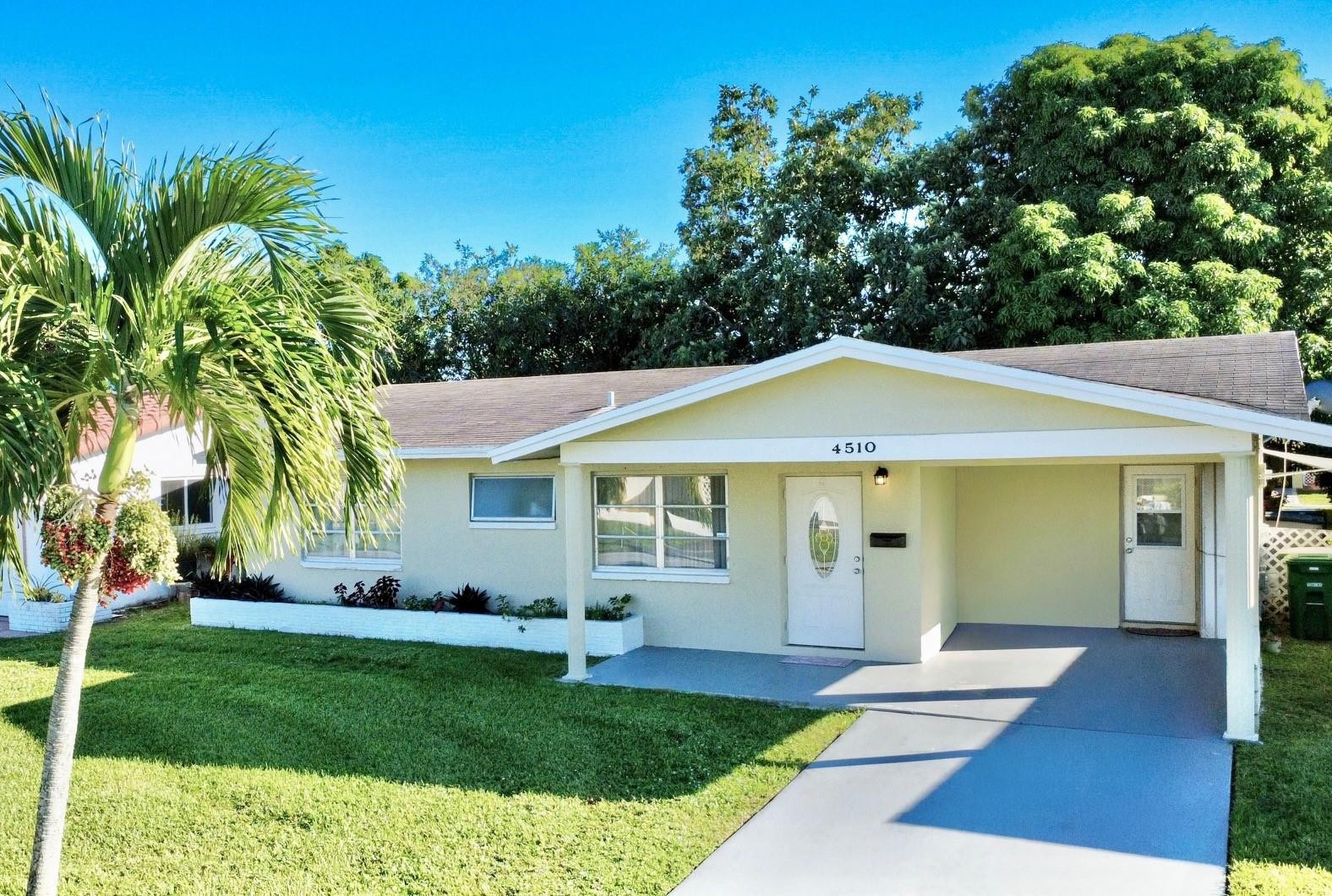 MAINLANDS OF TAMARAC LAKES - Residential Lease