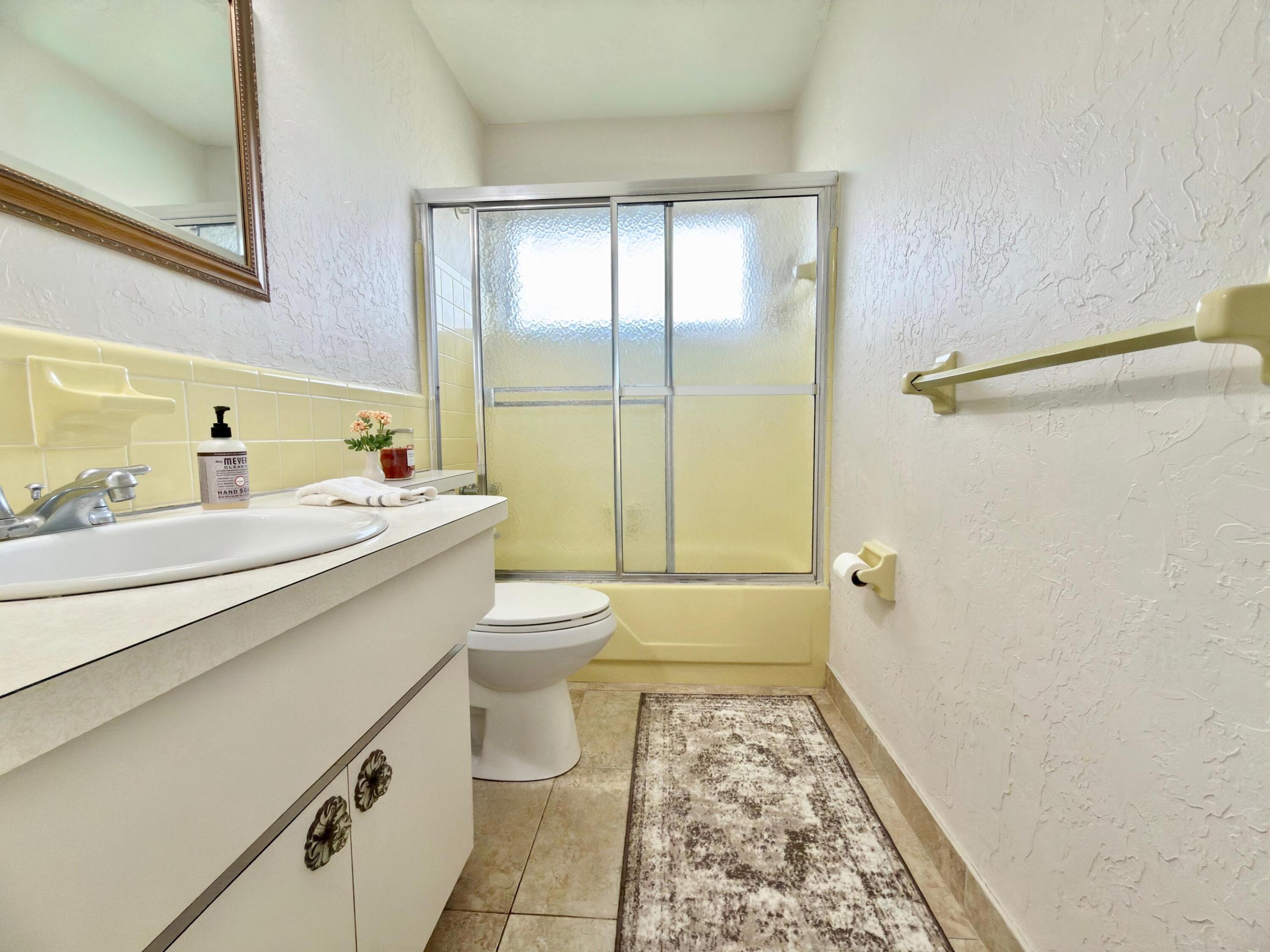MAINLANDS OF TAMARAC LAKES - Residential Lease
