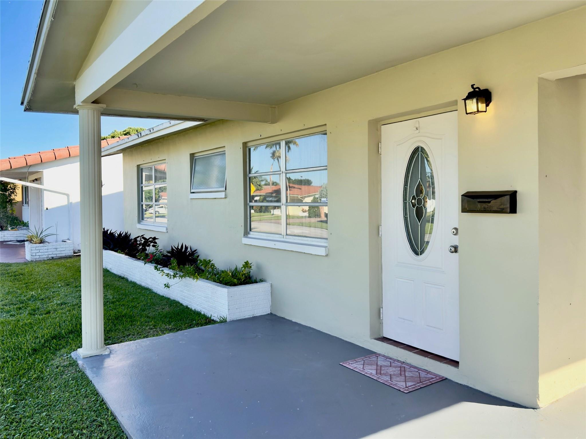 MAINLANDS OF TAMARAC LAKES - Residential Lease