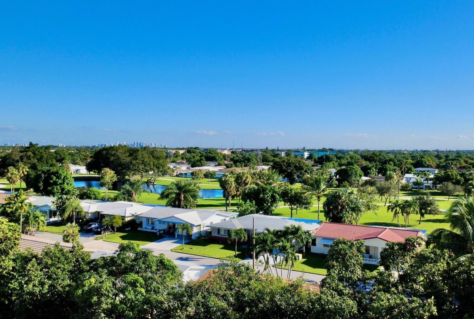 MAINLANDS OF TAMARAC LAKES - Residential Lease