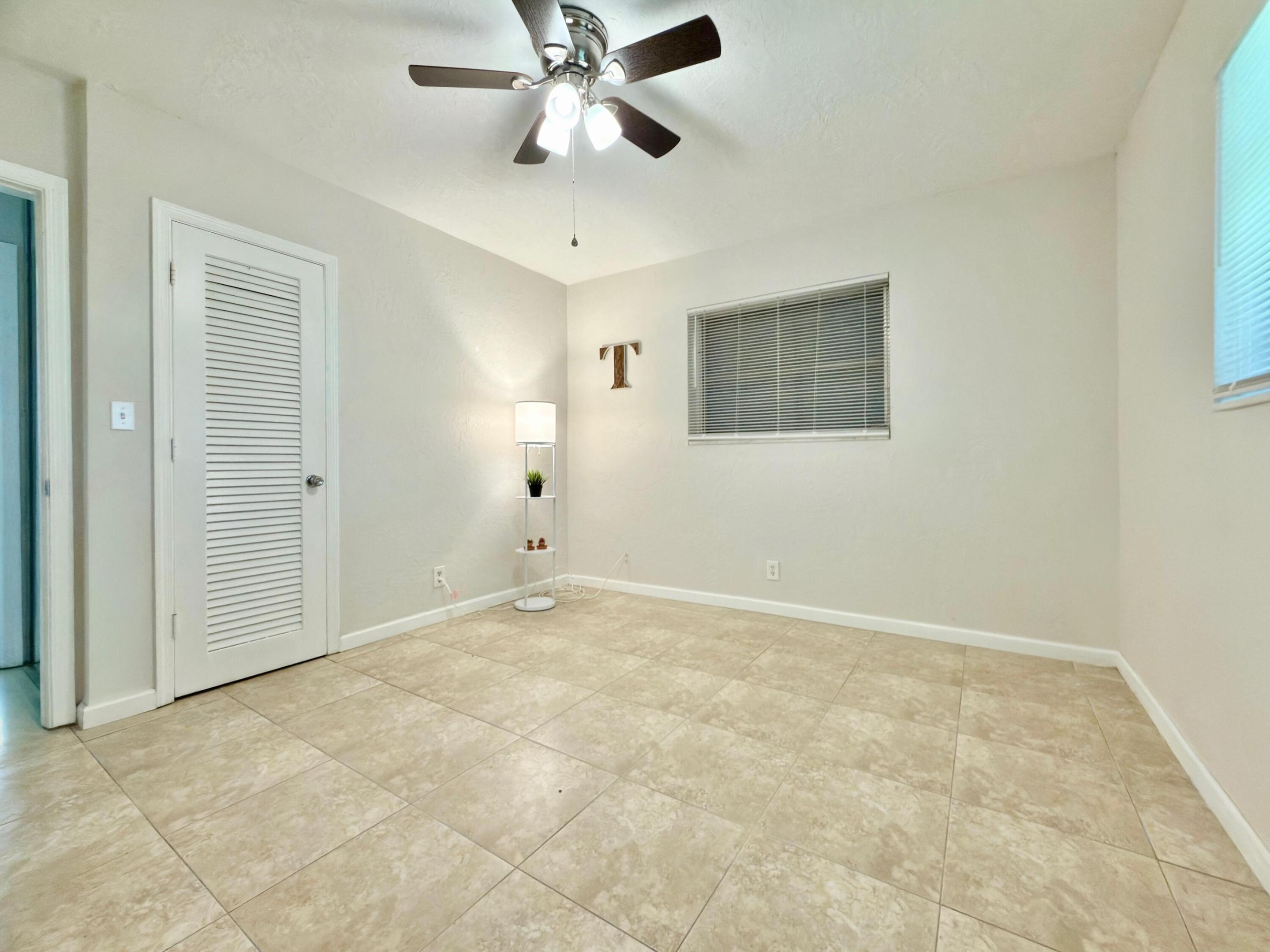 MAINLANDS OF TAMARAC LAKES - Residential Lease