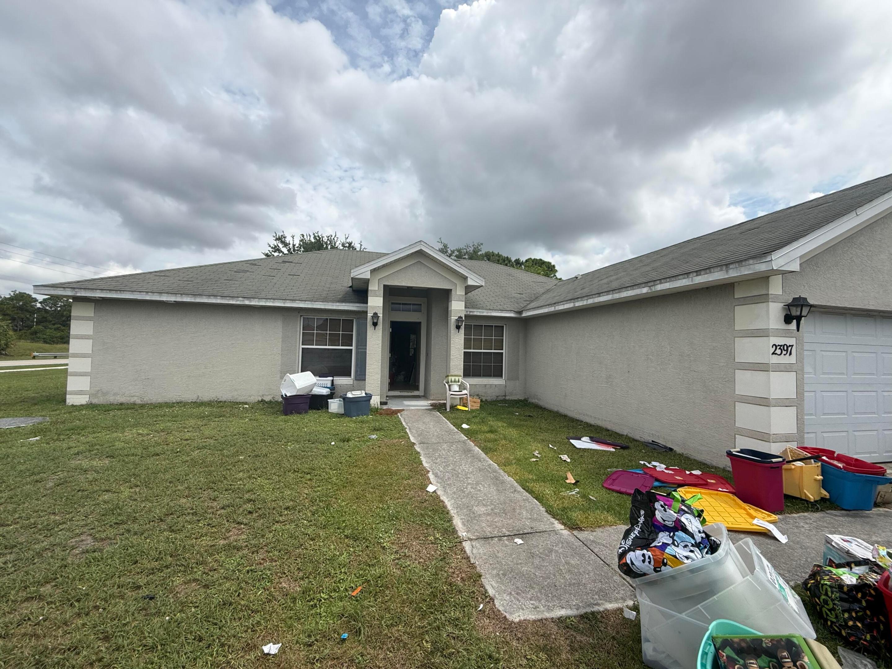 Excellent opportunity for a first time home buyer or investor.