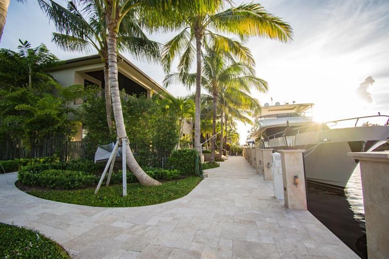 VENETIAN ISLES 1ST SEC - Residential