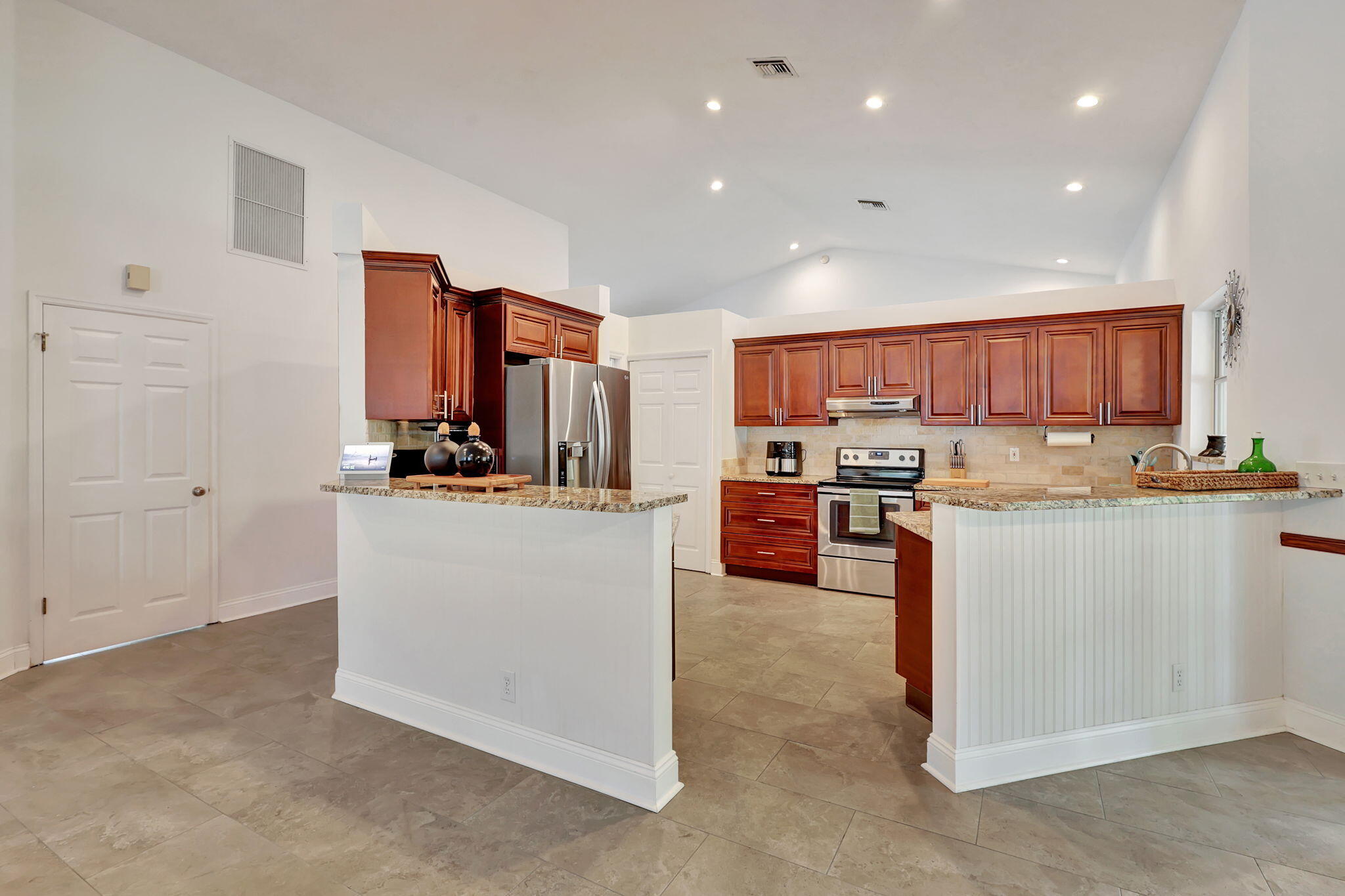 GREENVIEW SHORES 2 OF WELLINGTON - Residential Lease