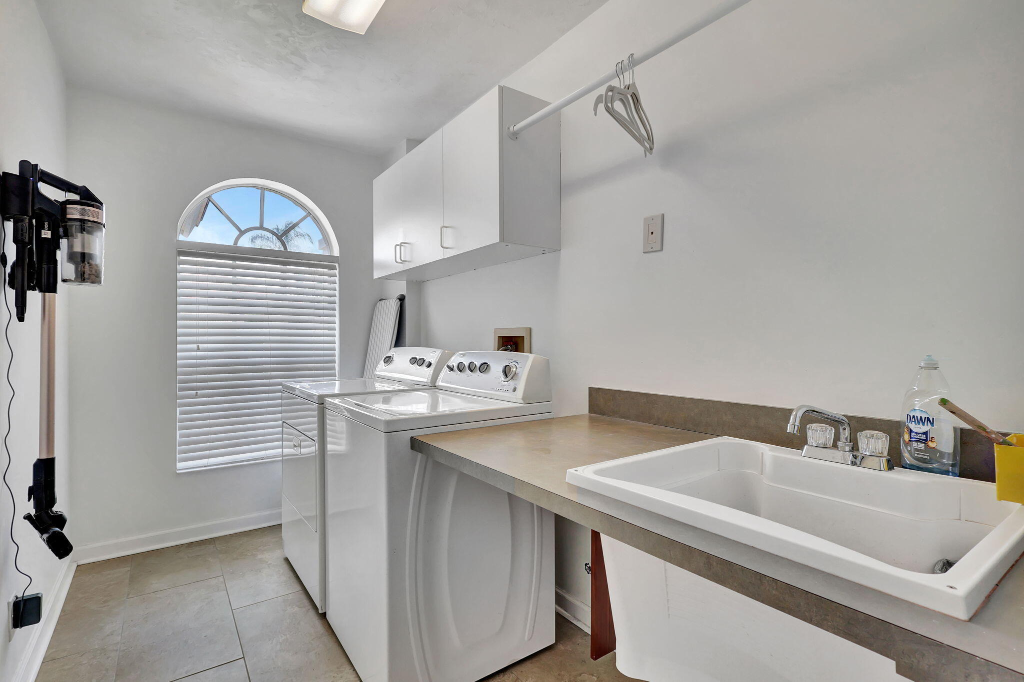 GREENVIEW SHORES 2 OF WELLINGTON - Residential Lease