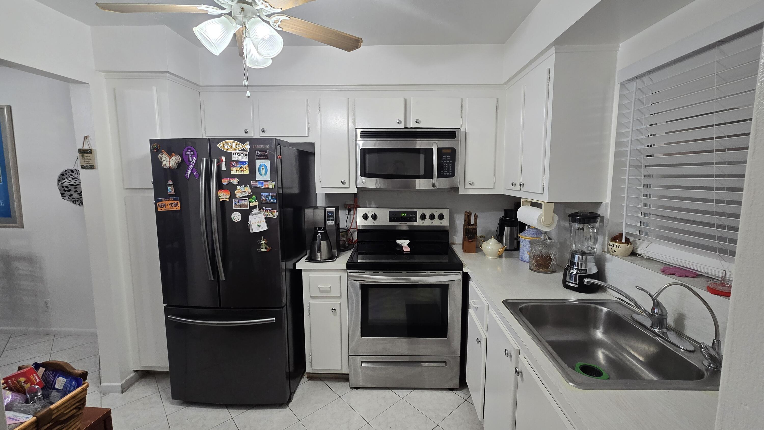 Beautifully maintained 2-bedroom, 2-bath condo in the desirable Hillcrest area of Hollywood! This bright and spacious unit features tile flooring throughout, modern appliances in the kitchen, a screened balcony, and ample storage. Conveniently located near the elevator and laundry facilities, with assigned parking plus guest parking. Enjoy a community pool and a well-kept all-ages community. Ideally situated just minutes from shopping, dining, major highways, Fort Lauderdale Airport, and the world-famous Hollywood Beach Broadwalk. A fantastic opportunity for year-round living or a seasonal retreat! 2 especial assessments one for the roof one for the elevator to be done December this year.