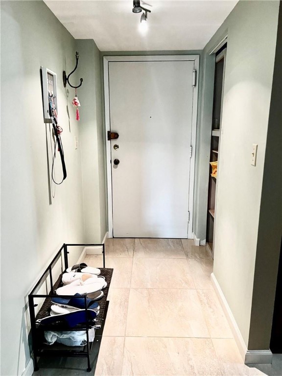 Imperial Point Condo - Residential