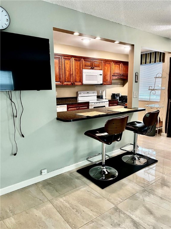 Imperial Point Condo - Residential