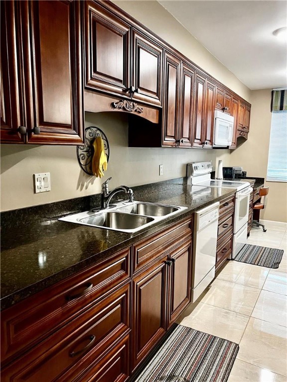 Imperial Point Condo - Residential