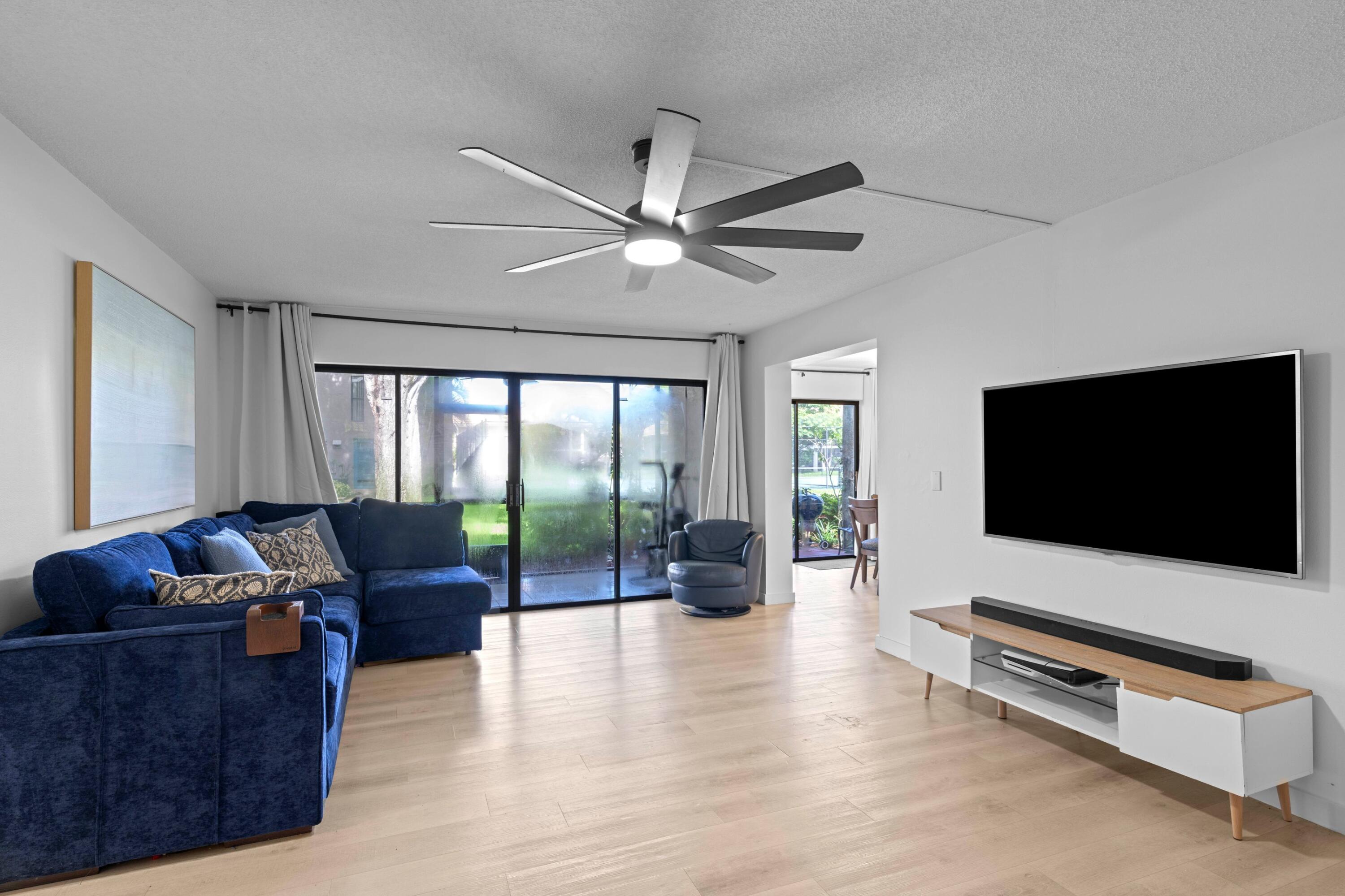 BANYAN COURTS CONDO - Residential