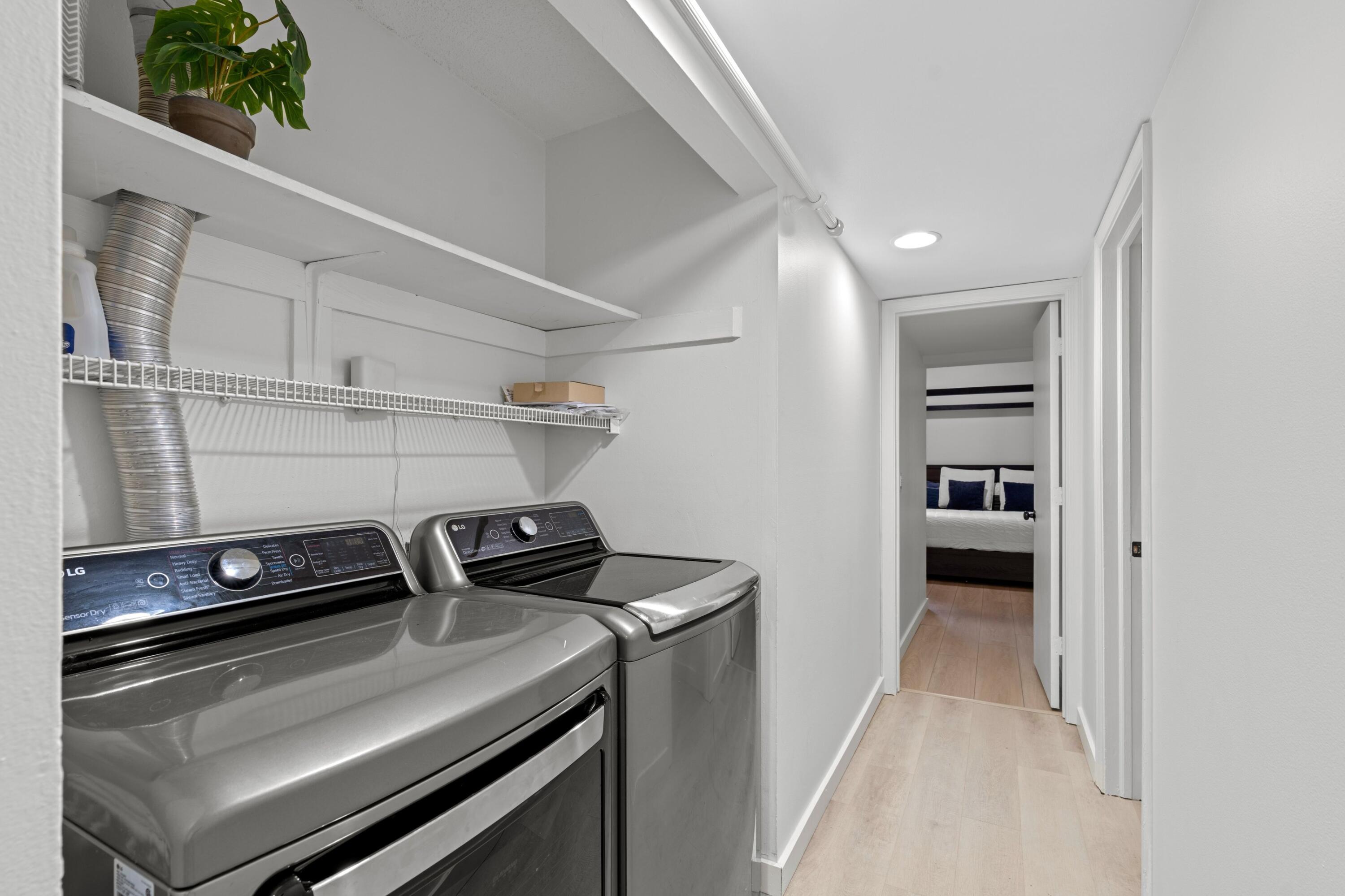 BANYAN COURTS CONDO - Residential