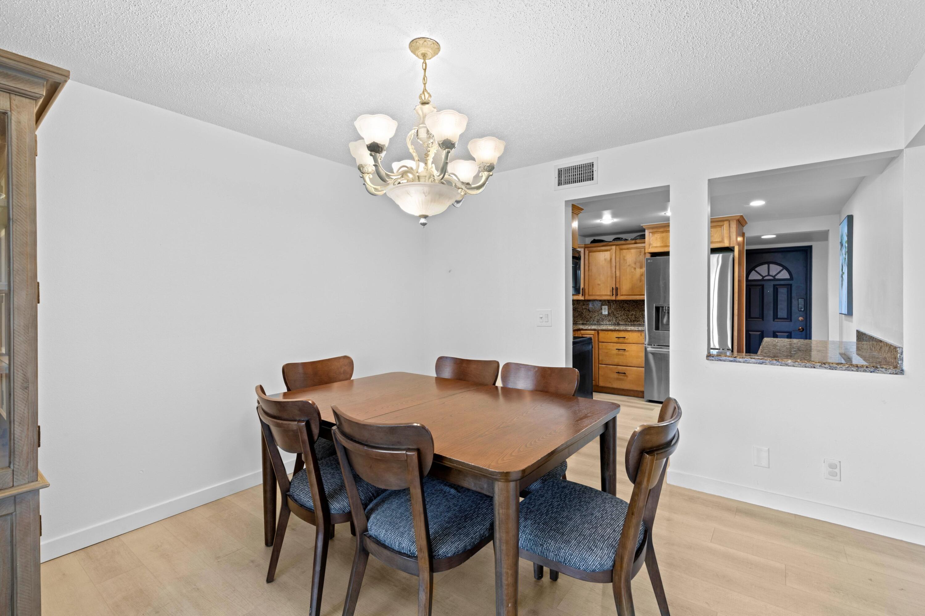 BANYAN COURTS CONDO - Residential