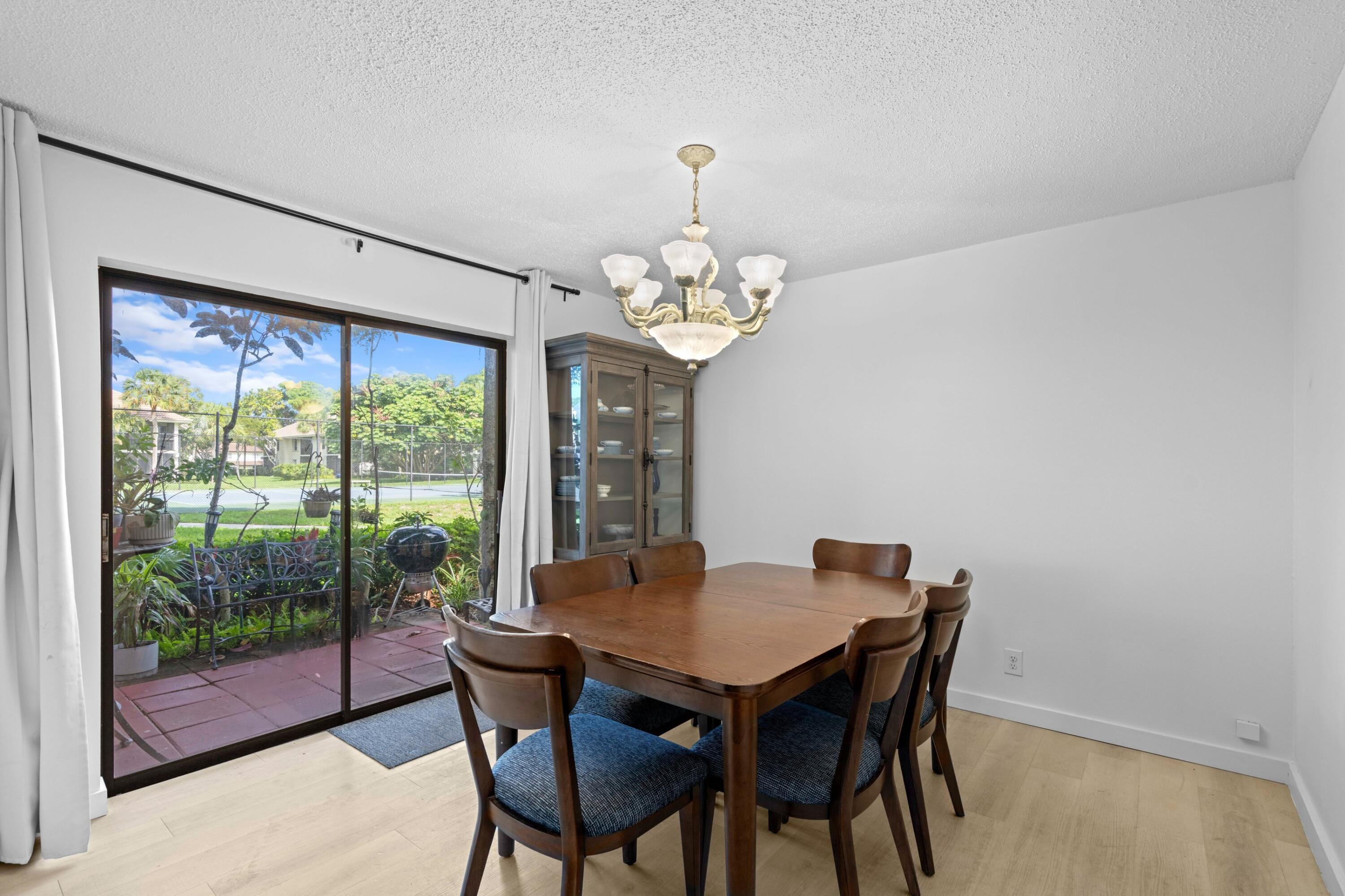 BANYAN COURTS CONDO - Residential