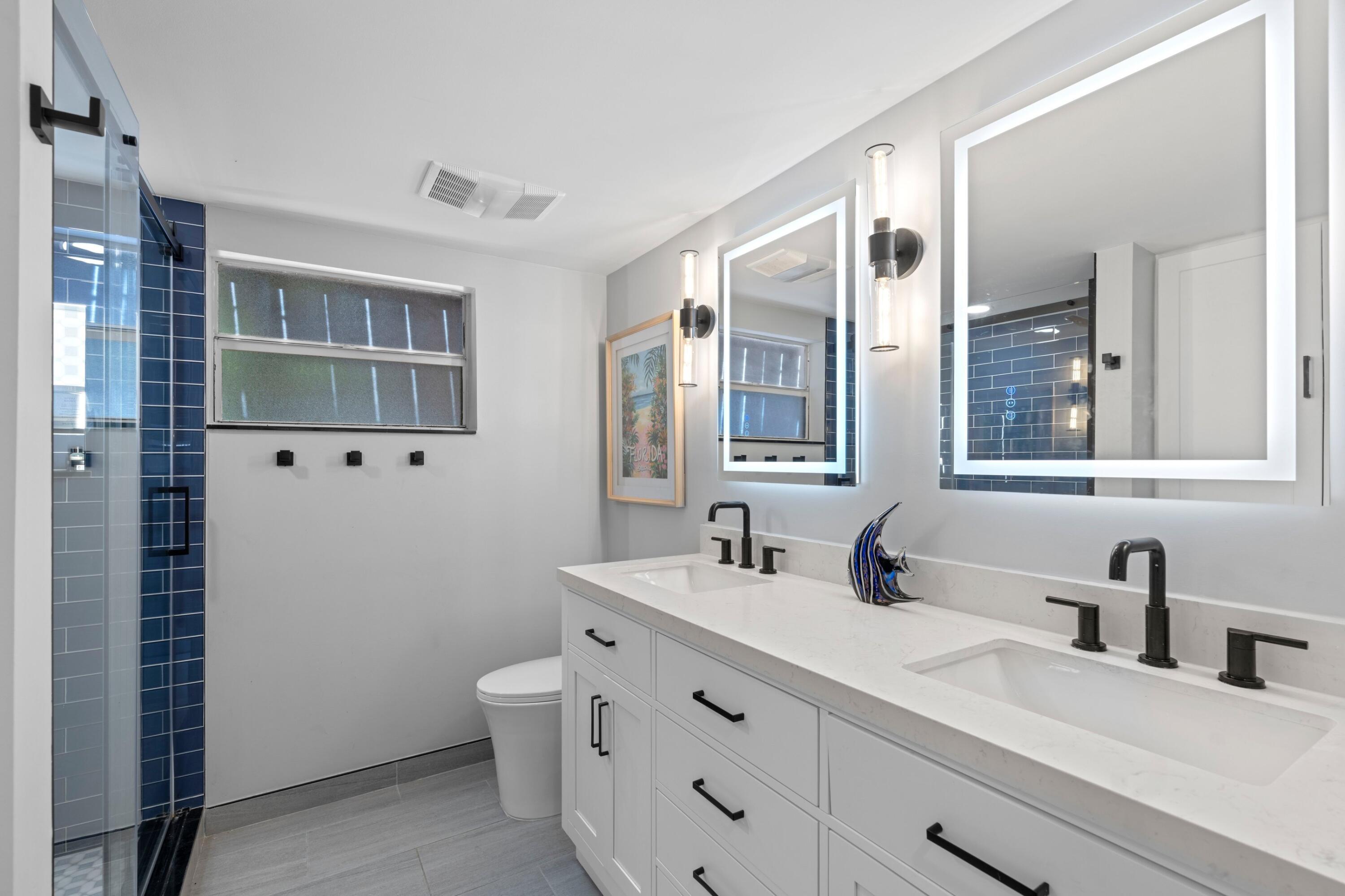 BANYAN COURTS CONDO - Residential