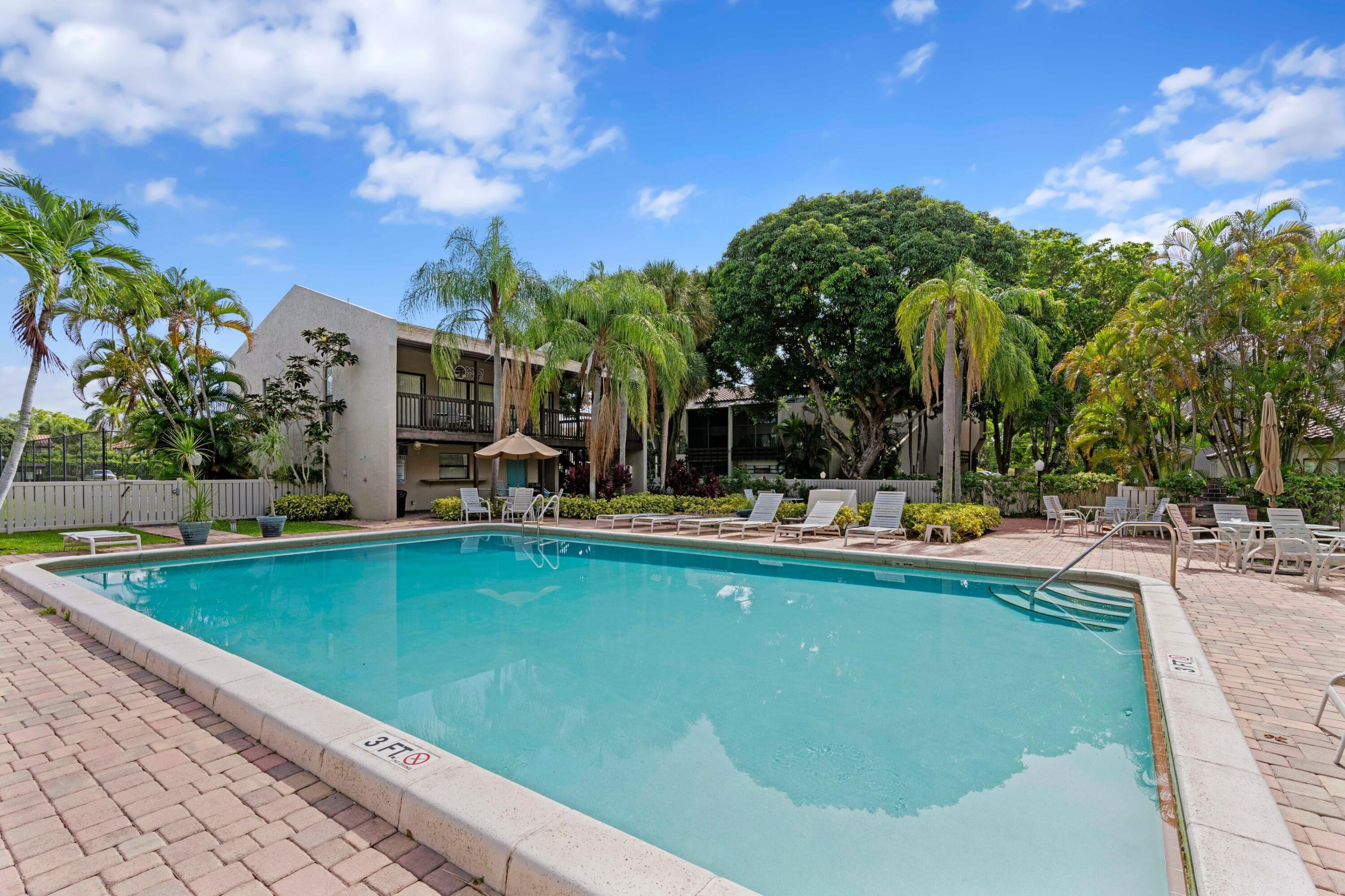 BANYAN COURTS CONDO - Residential