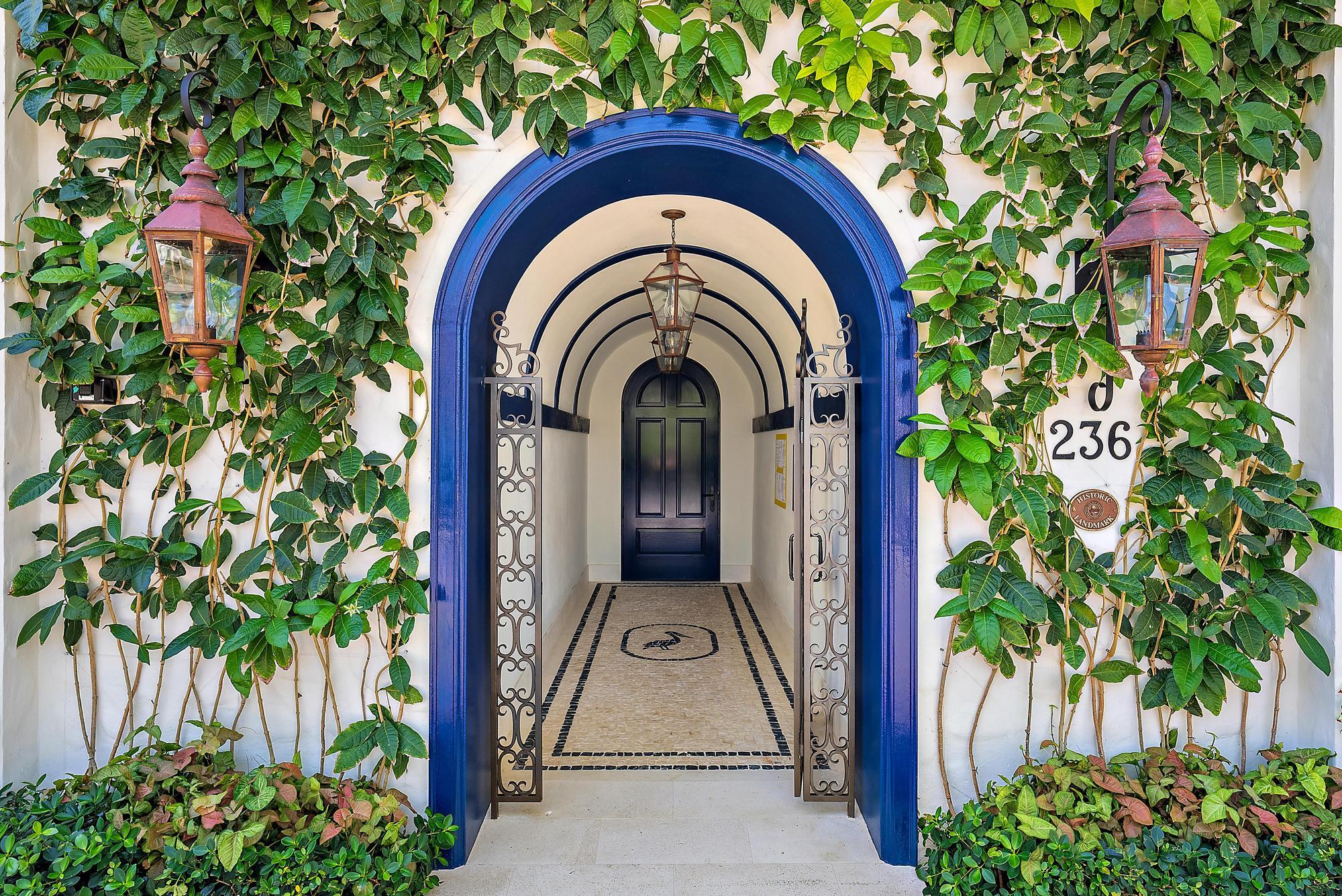 PELICAN LODGE CONDO - Residential