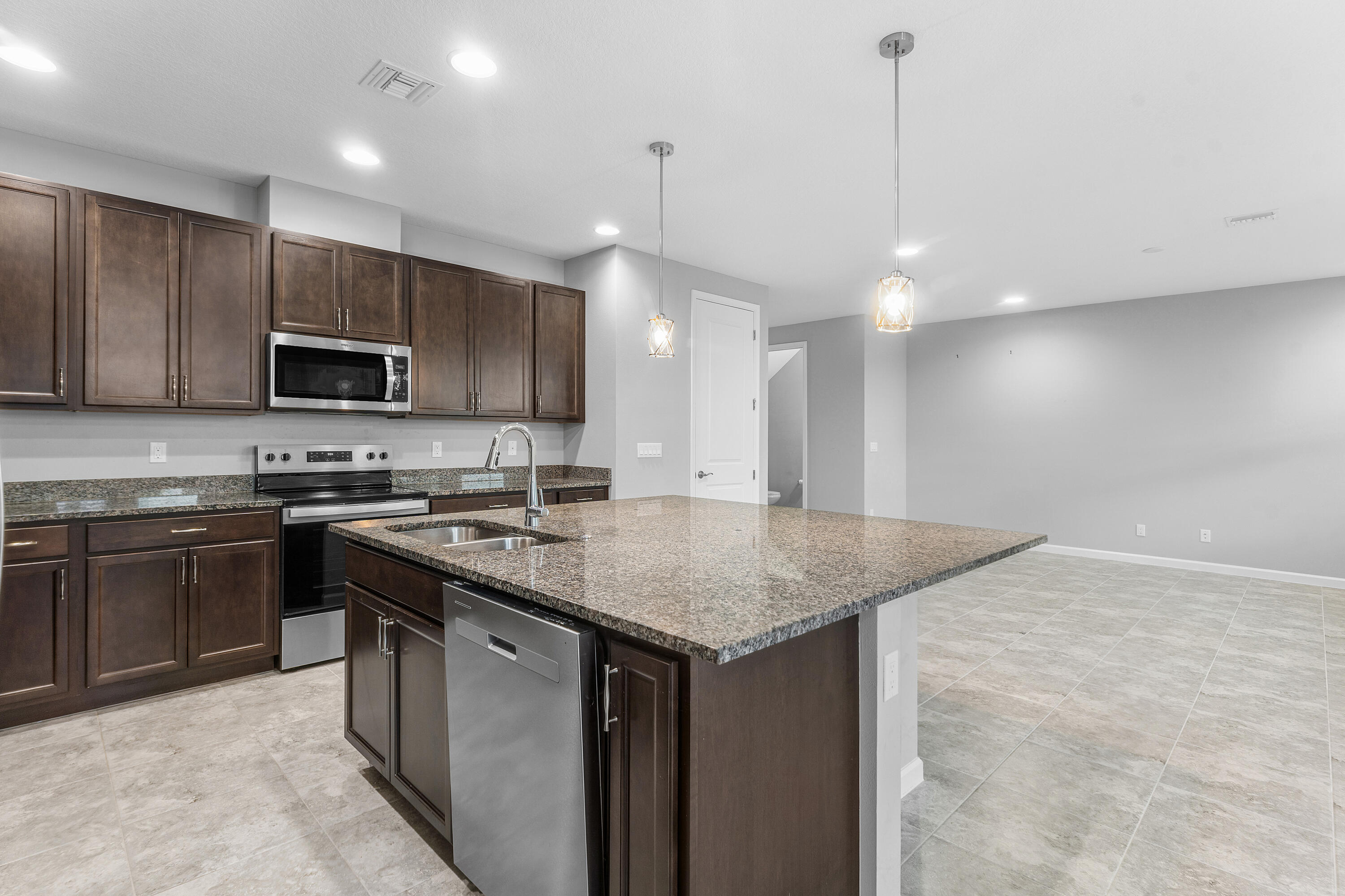 CROSSINGS OF WESTLAKE - Residential Lease
