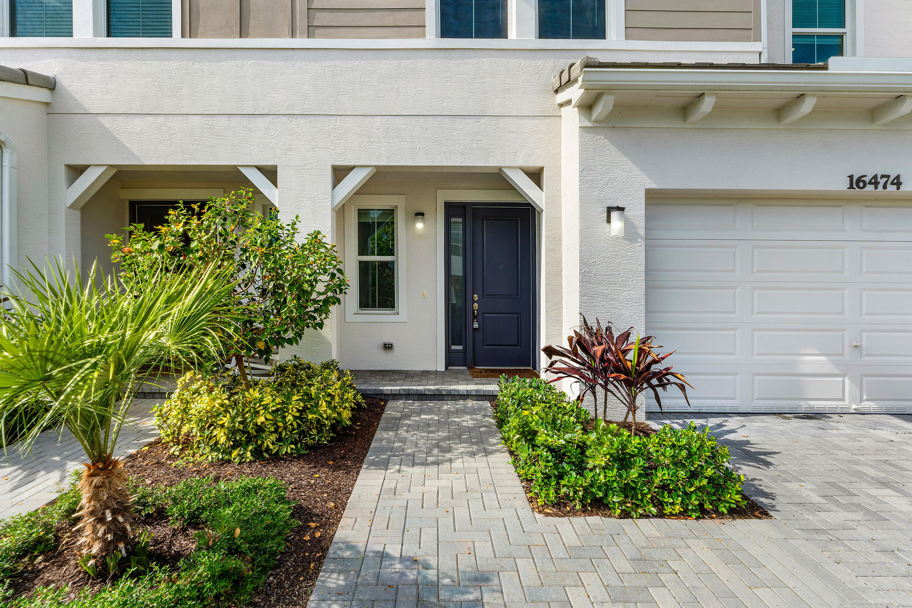 CROSSINGS OF WESTLAKE - Residential Lease