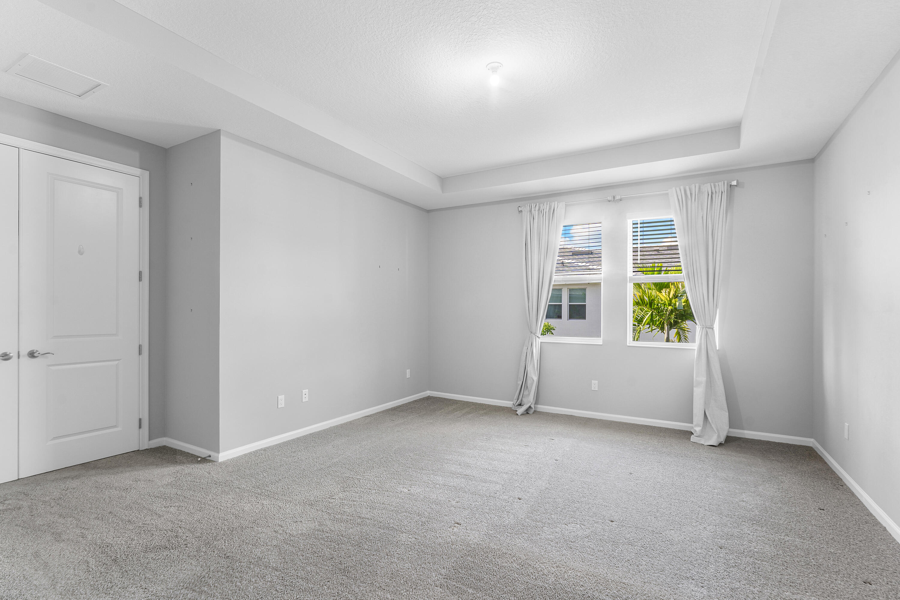 CROSSINGS OF WESTLAKE - Residential Lease