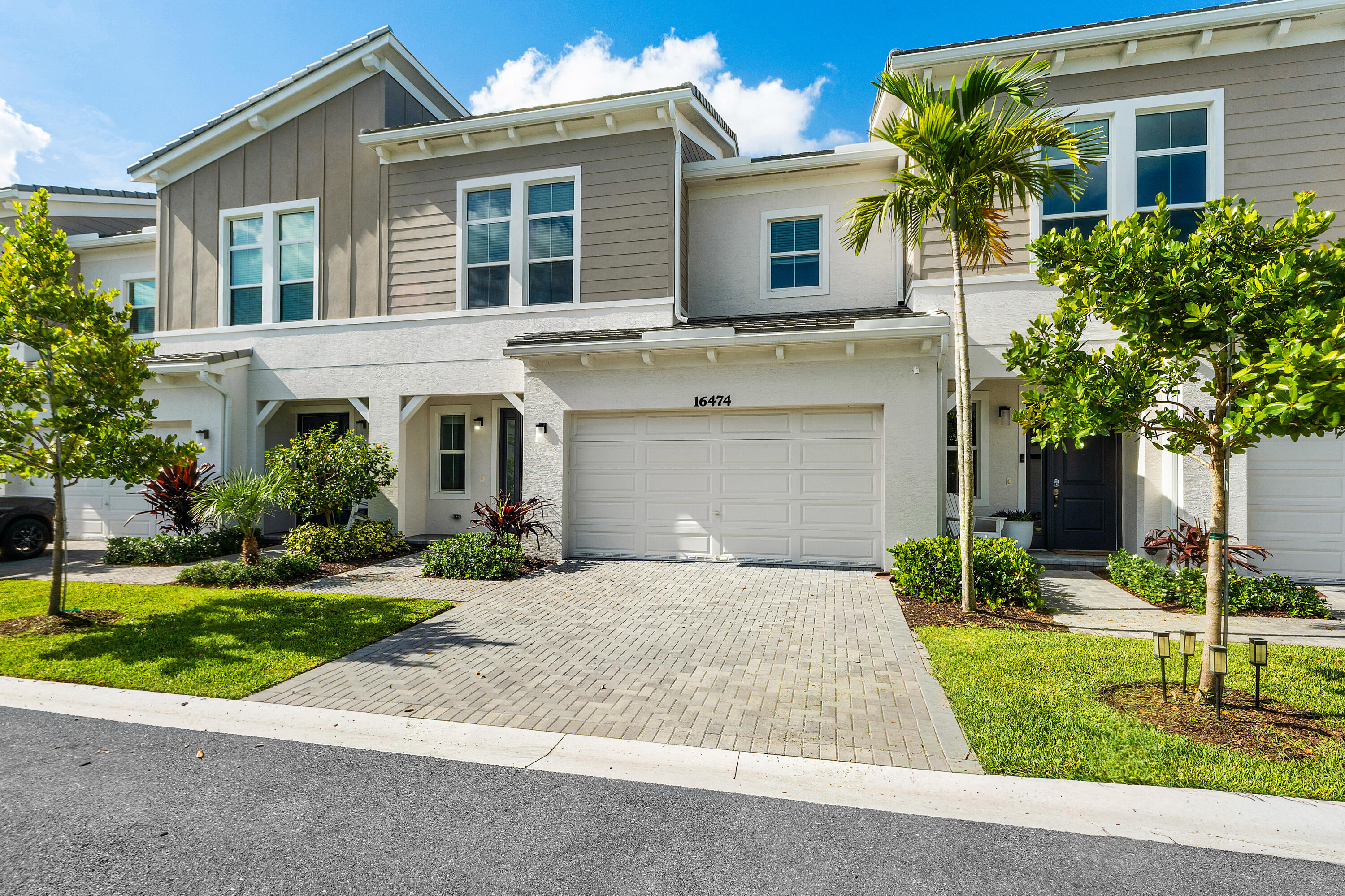CROSSINGS OF WESTLAKE - Residential Lease
