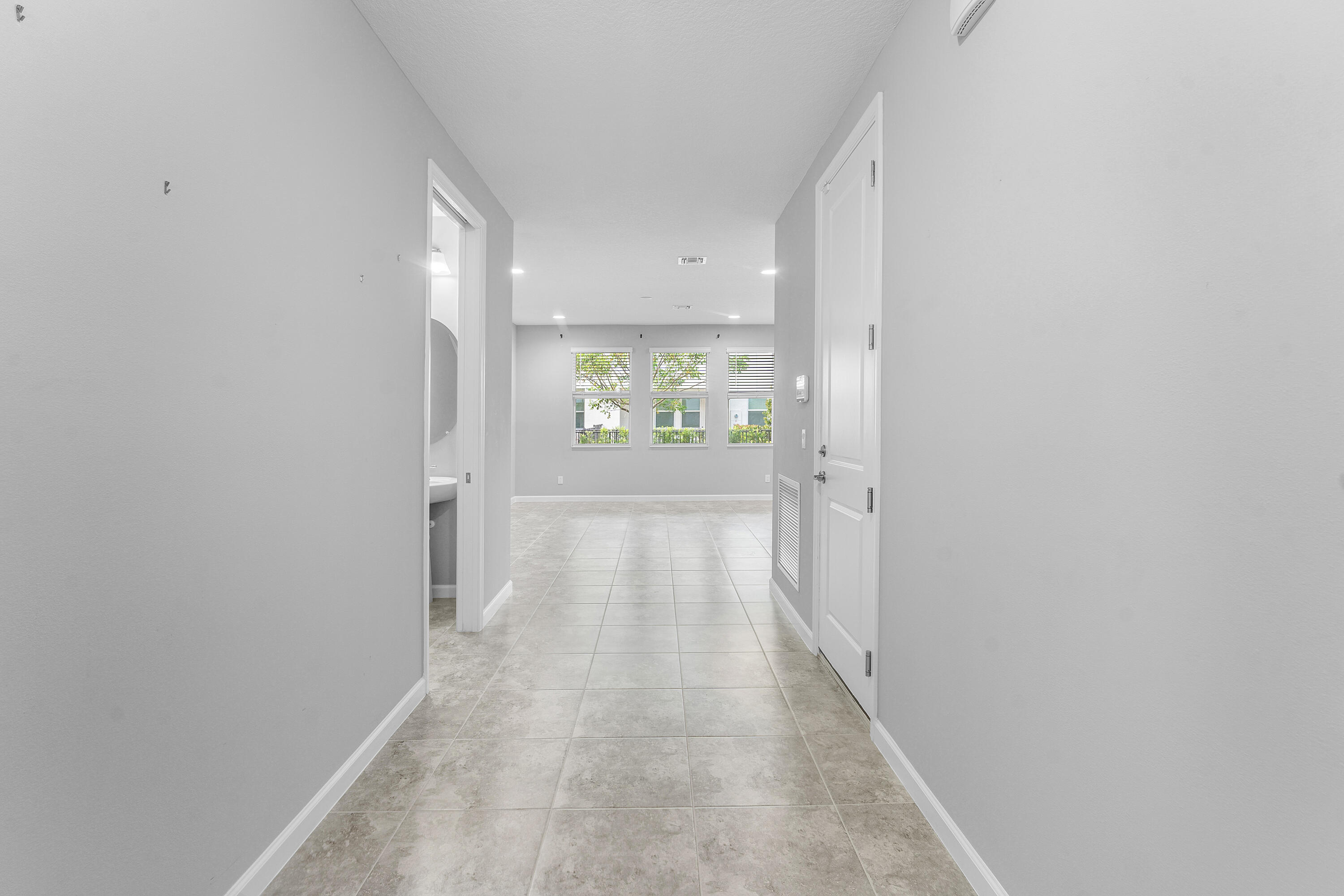 CROSSINGS OF WESTLAKE - Residential Lease