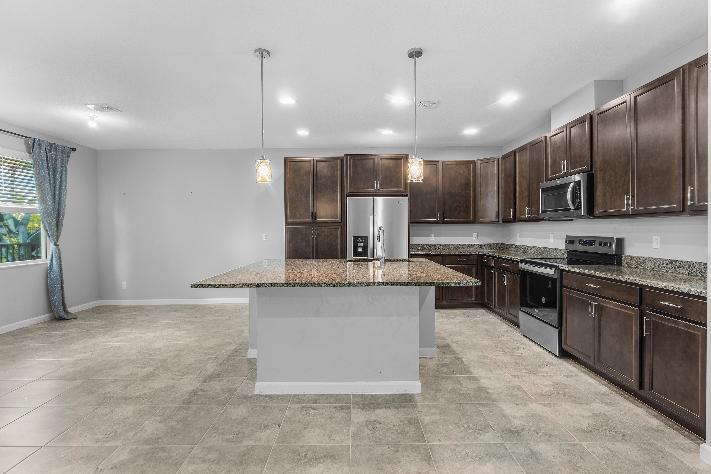 CROSSINGS OF WESTLAKE - Residential Lease