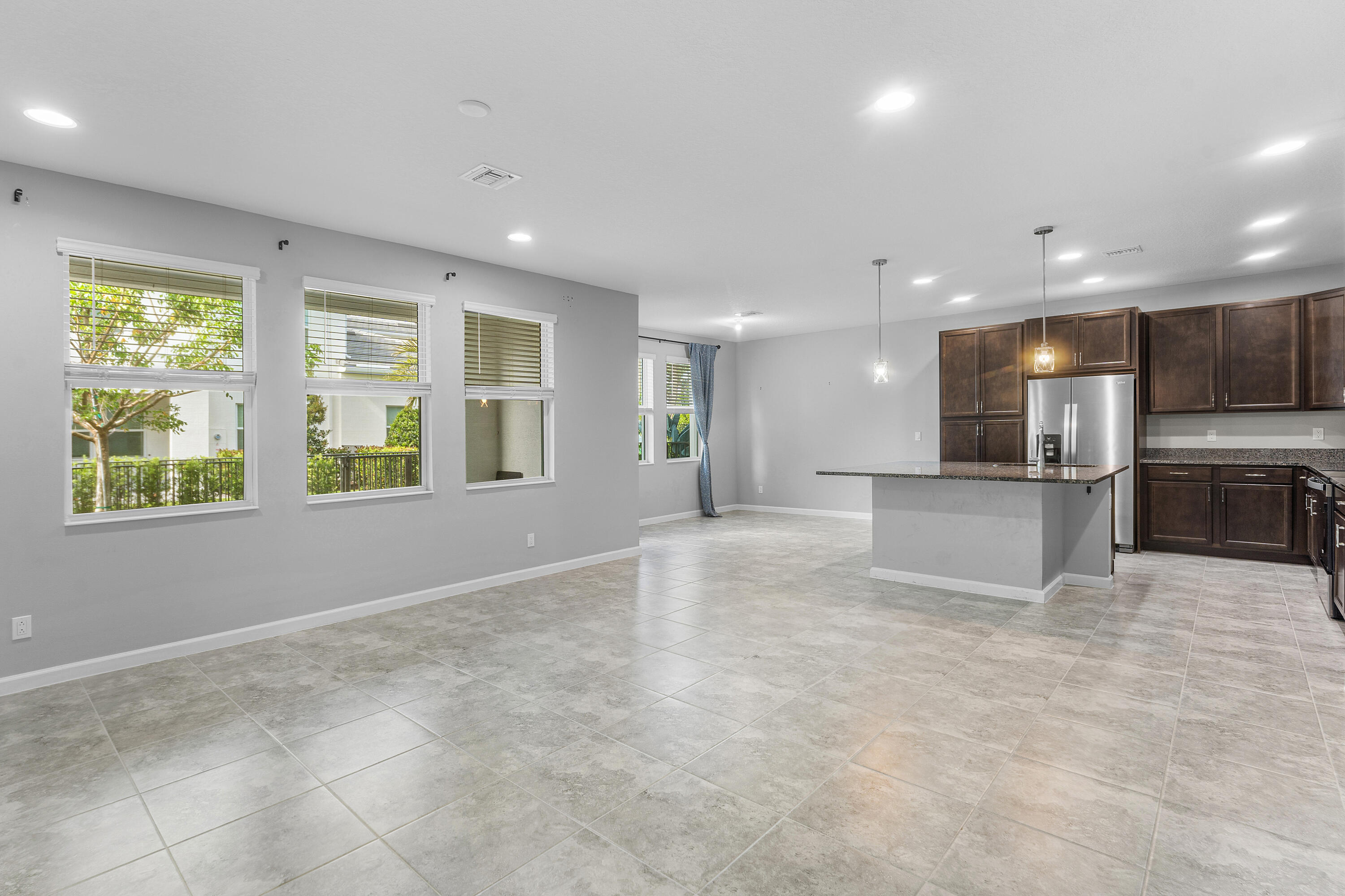 CROSSINGS OF WESTLAKE - Residential Lease
