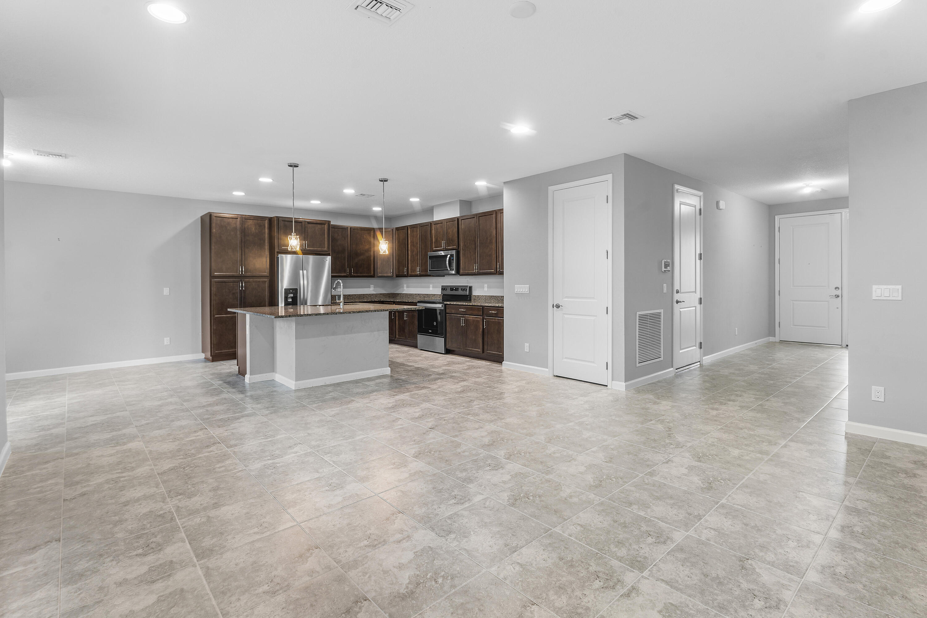 CROSSINGS OF WESTLAKE - Residential Lease