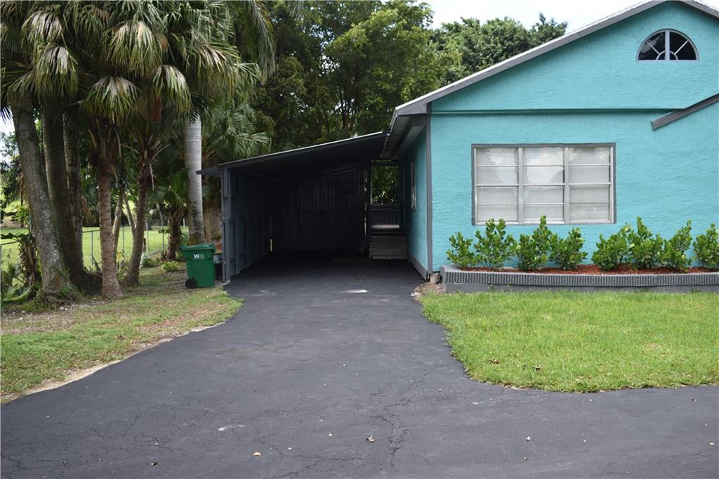 CROSS ADD TO PAHOKEE LTS - Residential