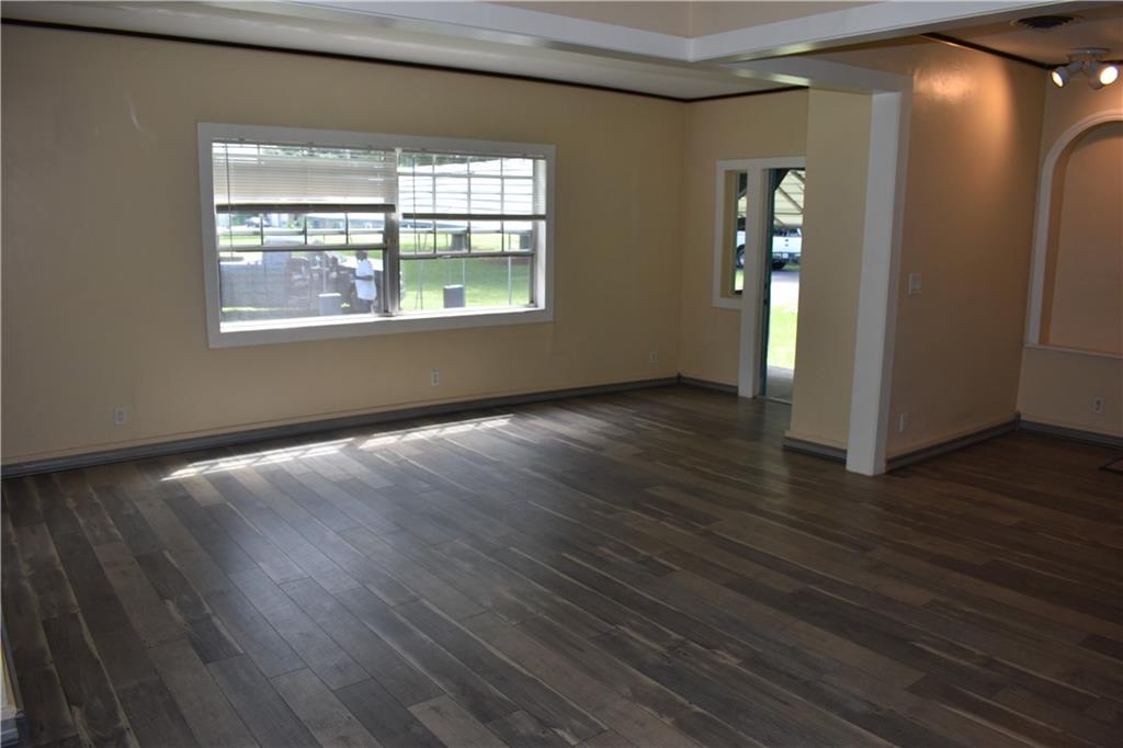 CROSS ADD TO PAHOKEE LTS - Residential