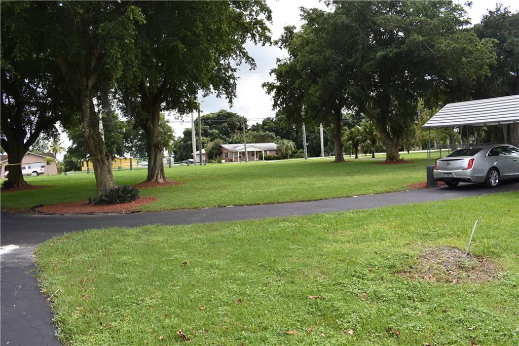 CROSS ADD TO PAHOKEE LTS - Residential