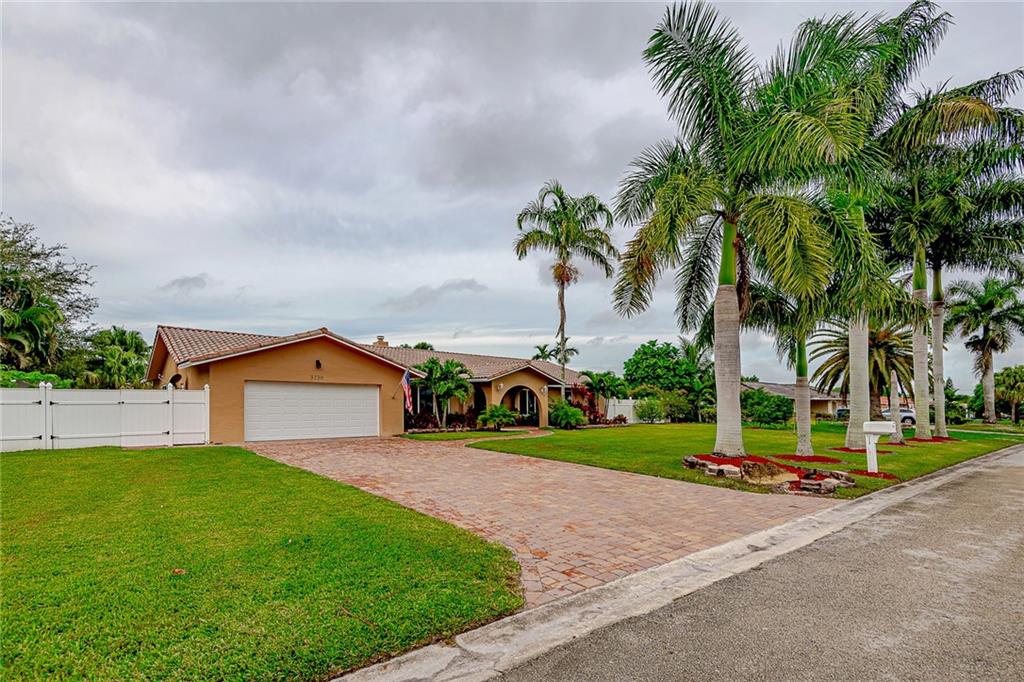 Coral Spgs Country Club S - Residential