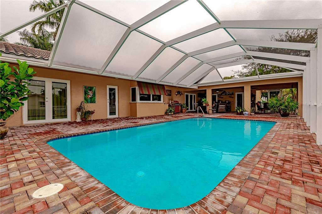 Coral Spgs Country Club S - Residential