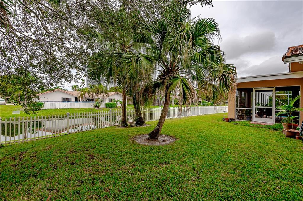 Coral Spgs Country Club S - Residential